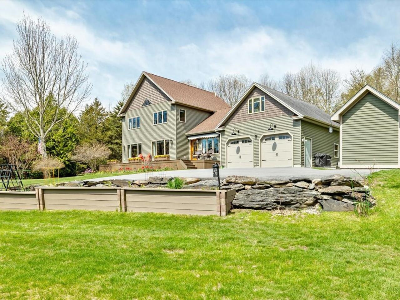 16 Sugarbush Road