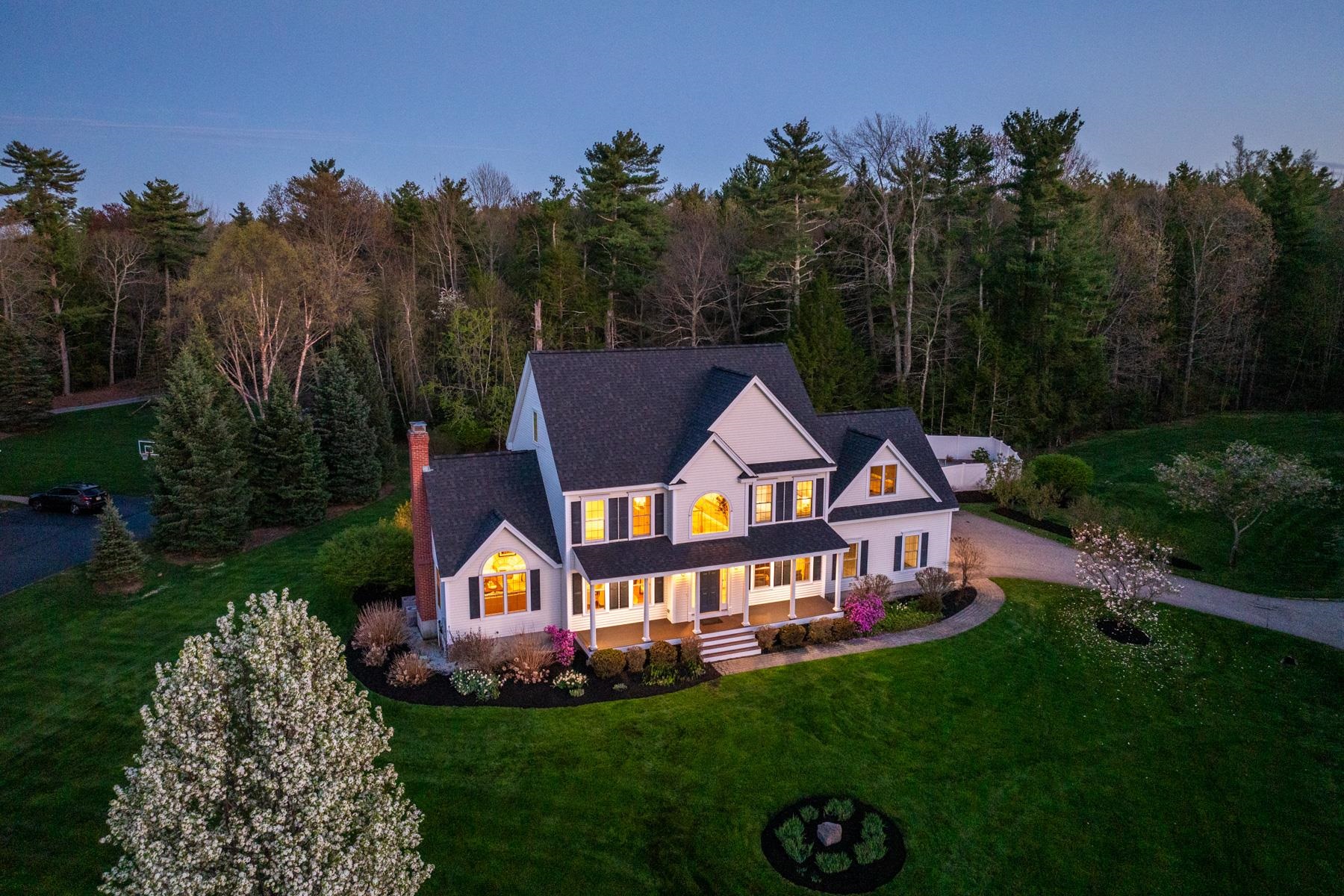 8 Lilac Way, Stratham, NH 03885