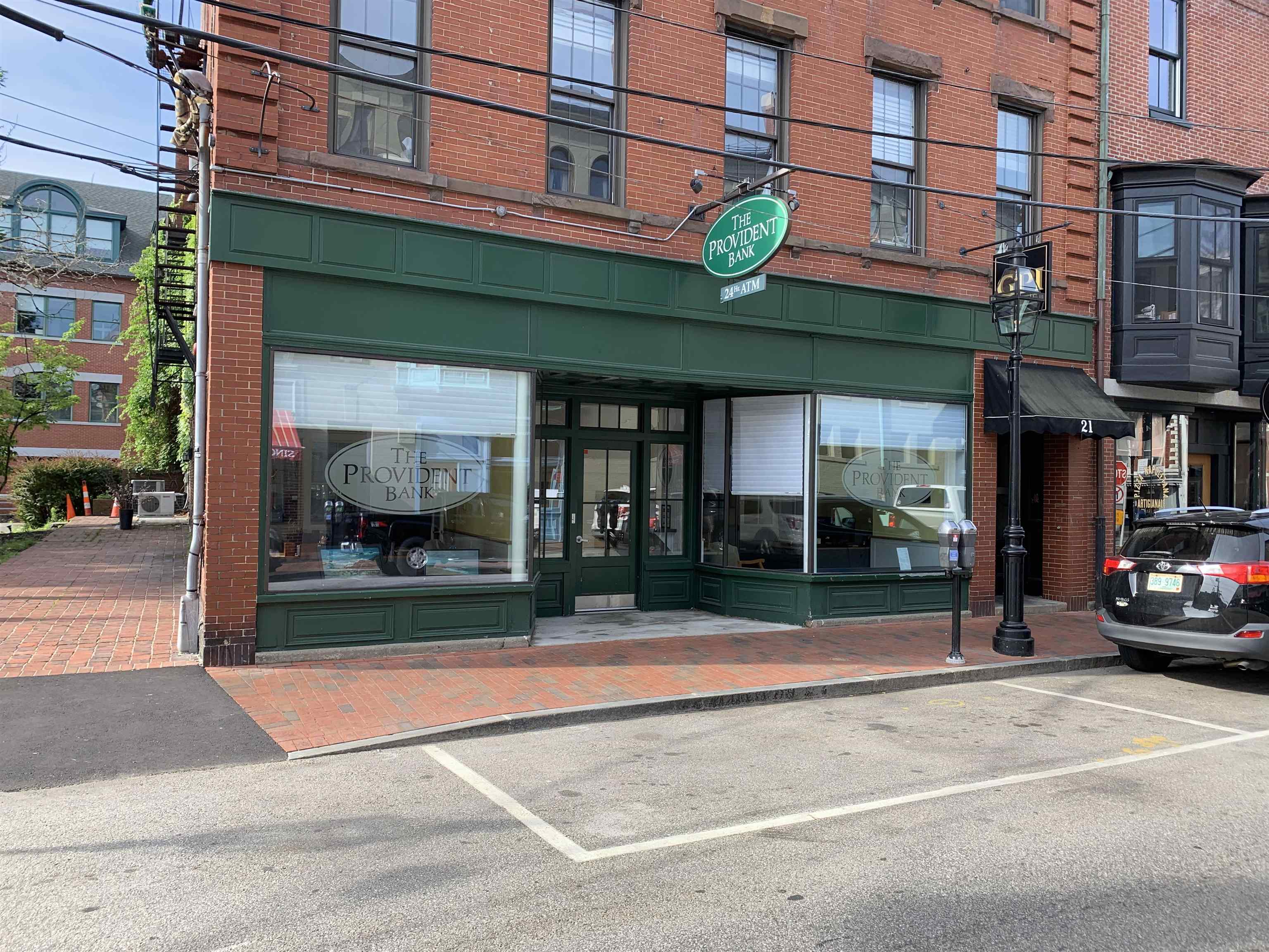 21 Daniel St, Portsmouth, NH 03801