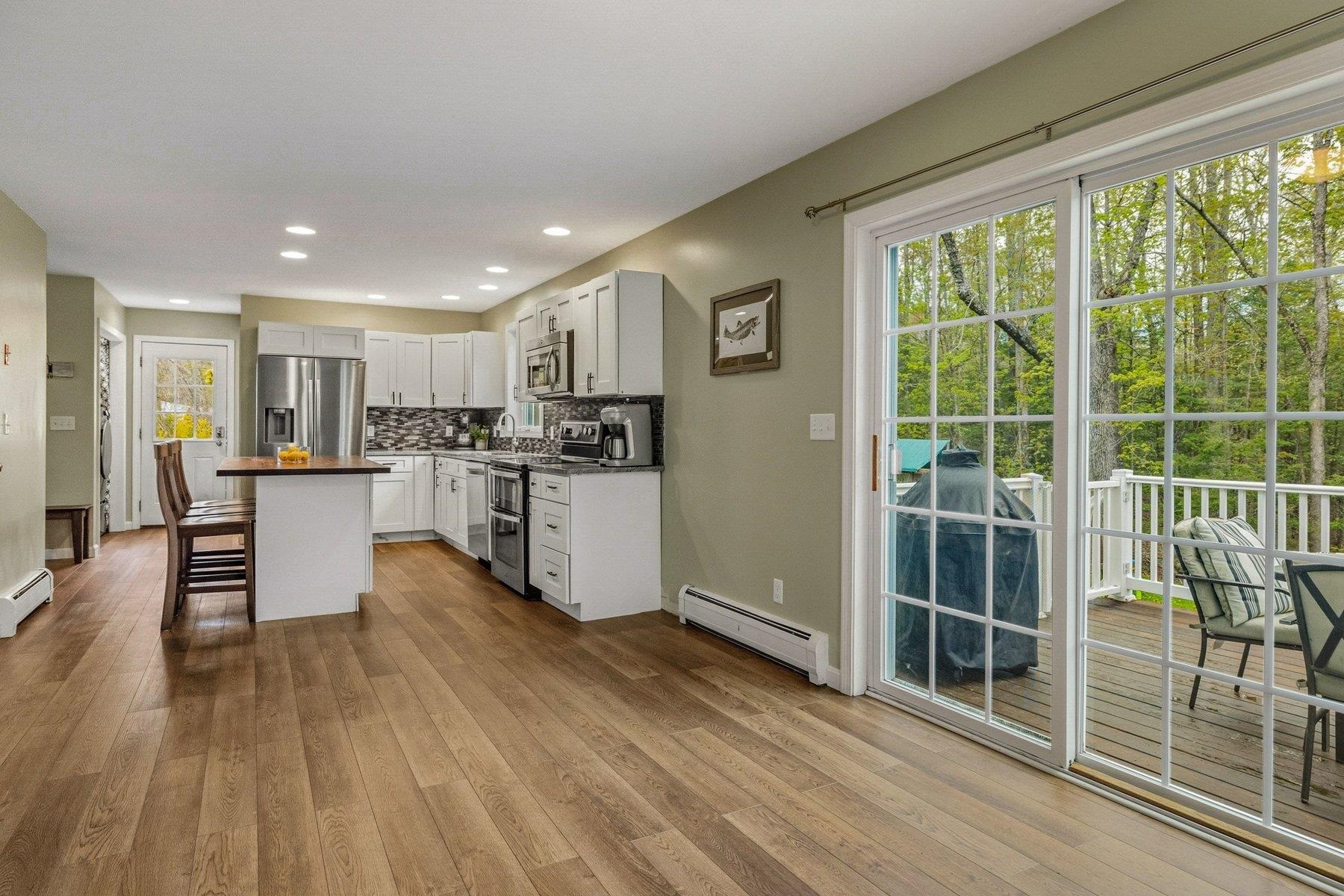 109 Langford Rd, Raymond, NH 03077