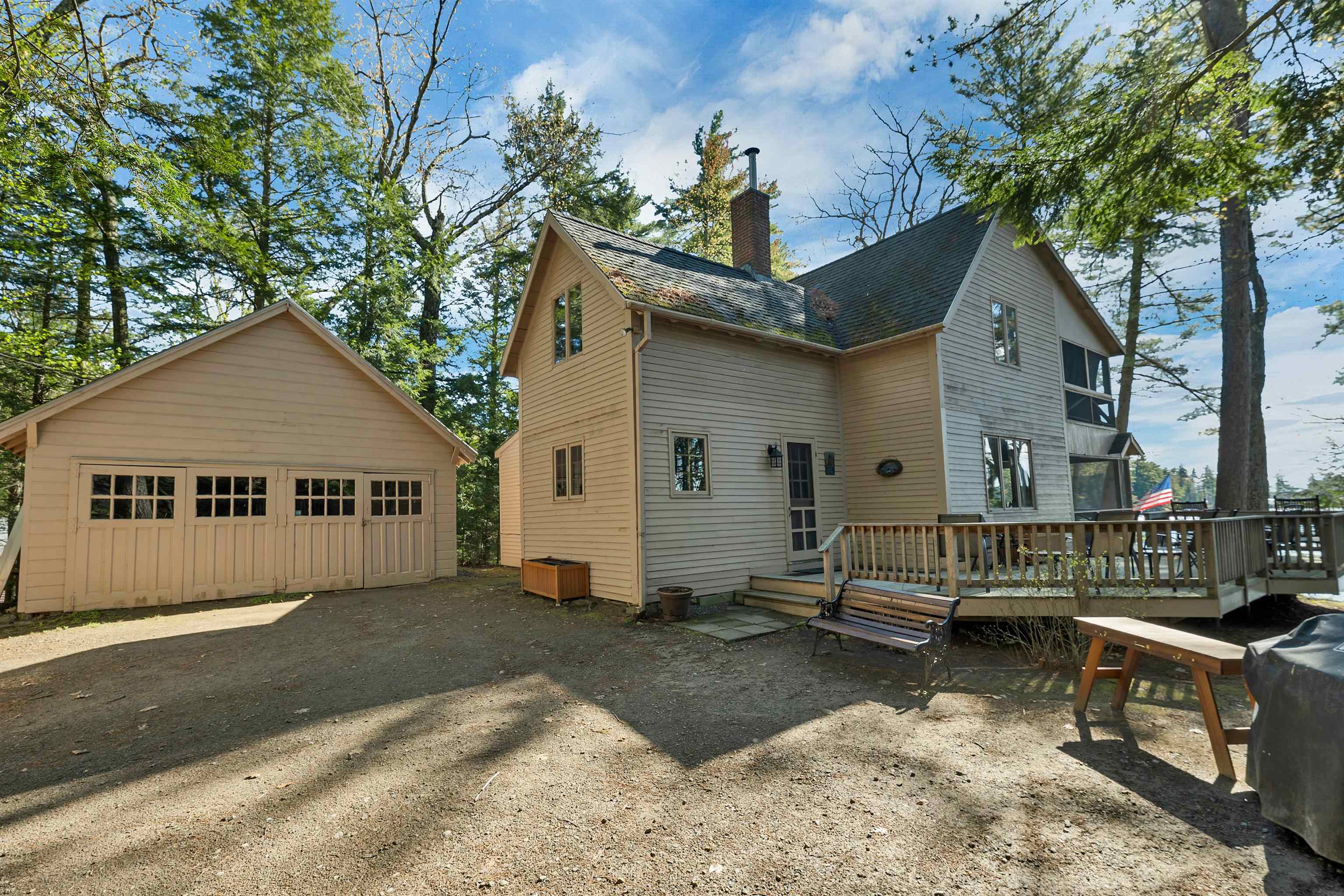 43 Howard Rd, Holderness, NH 03245