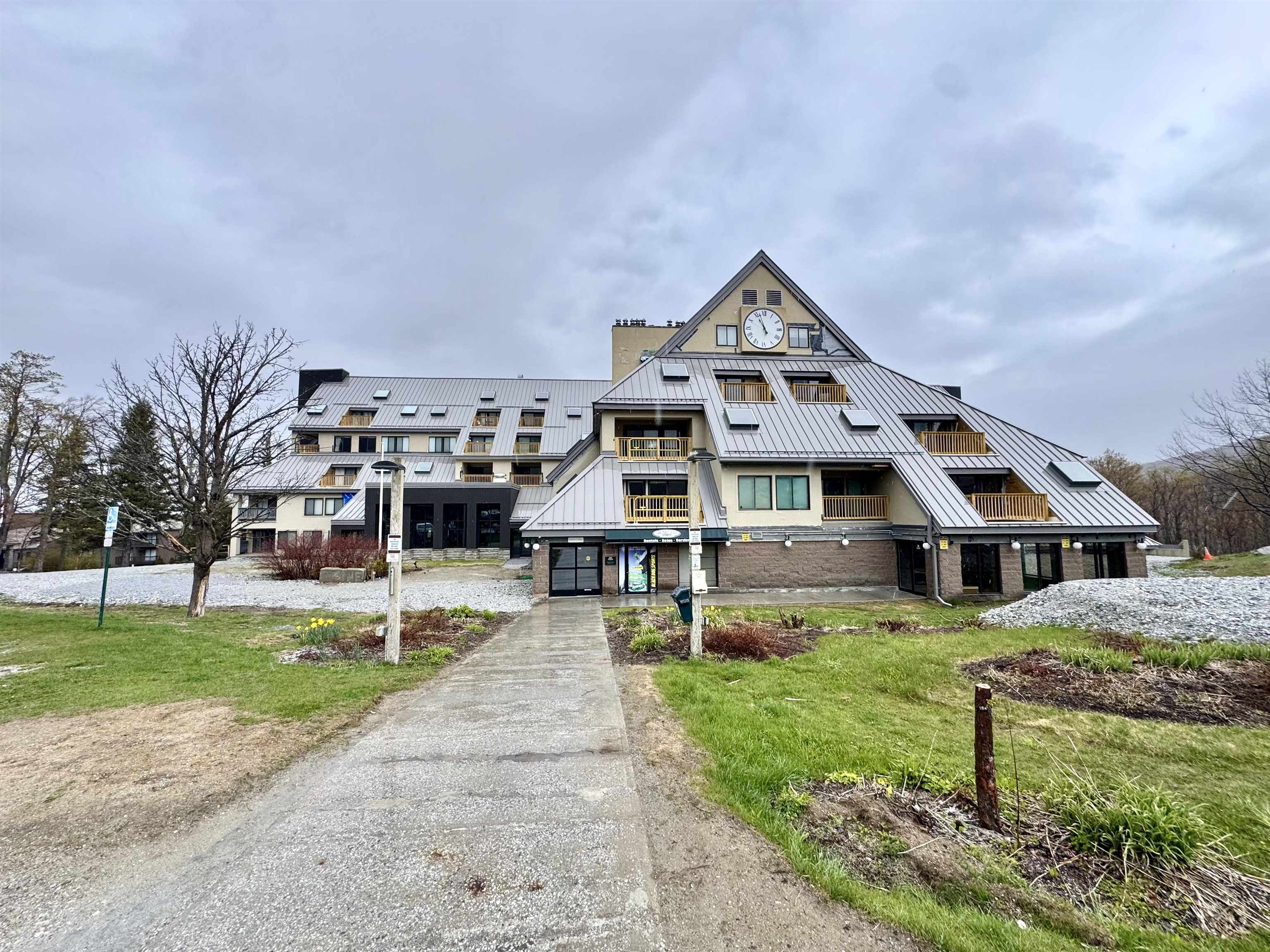 Killington VT&nbsp;Condo for sale $175,000 $194 per sq.ft.
