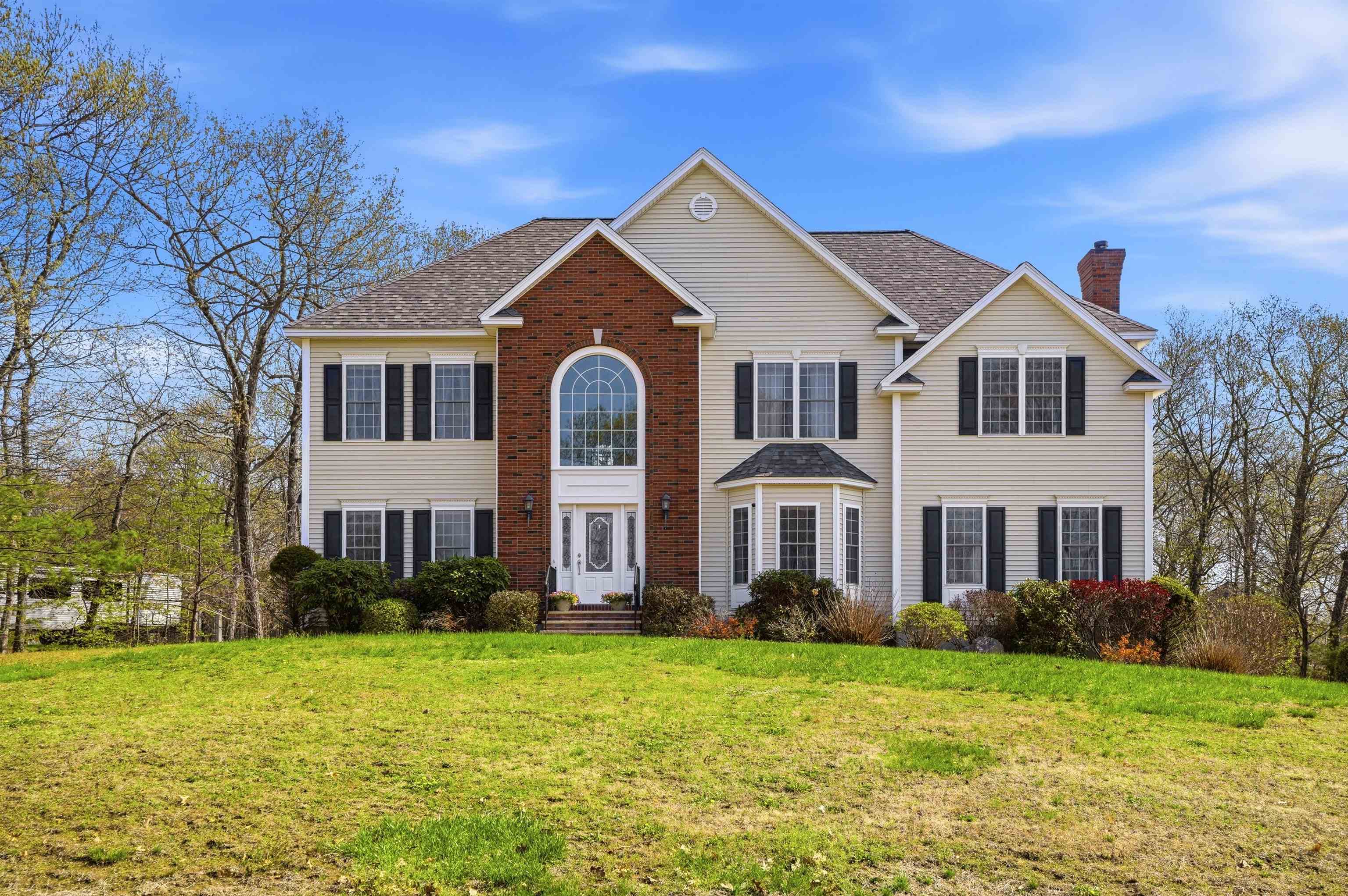 5 Duston Rd, Windham, NH 03087