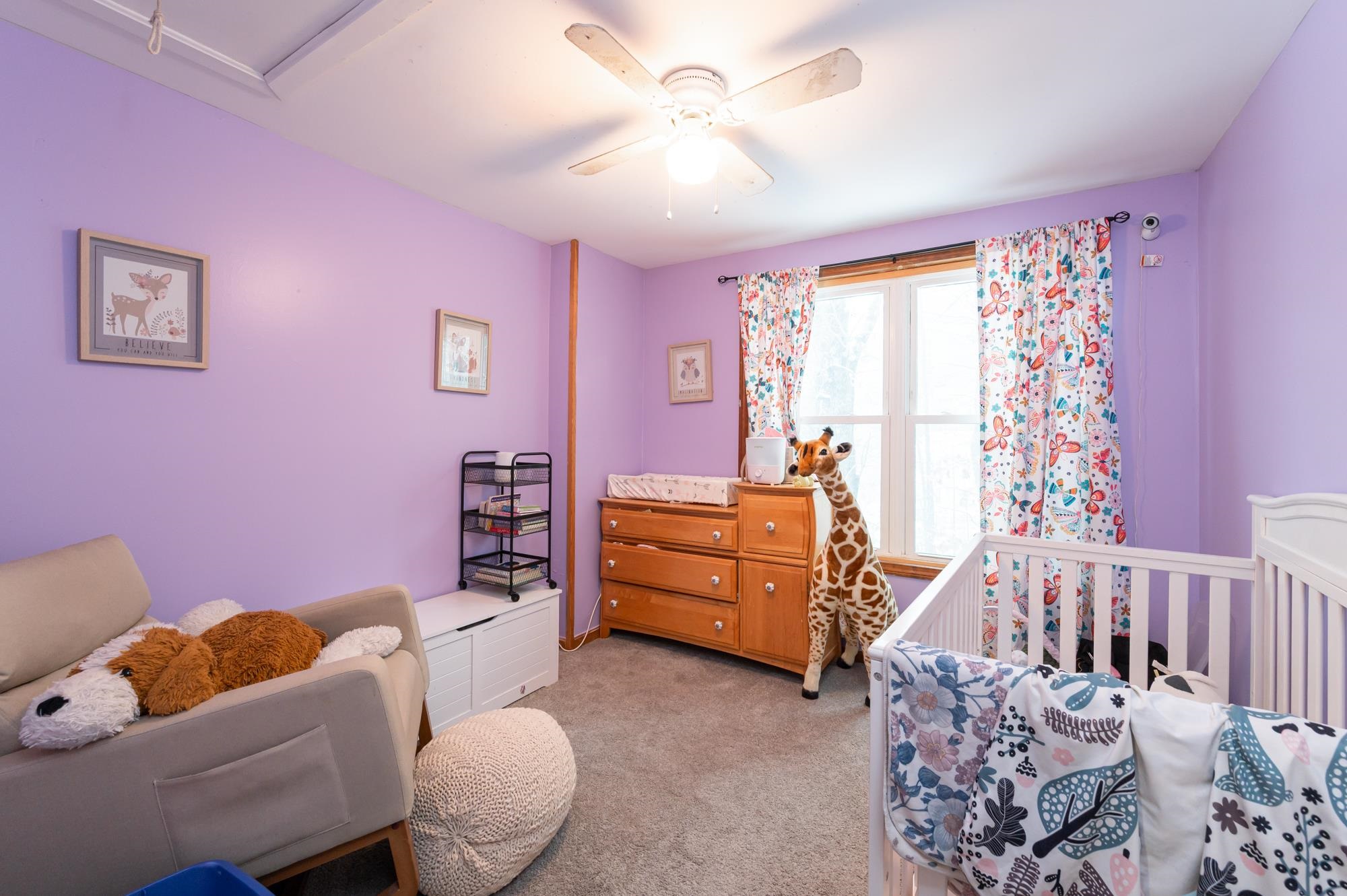 4 Sunset Dr, Londonderry, NH 03053