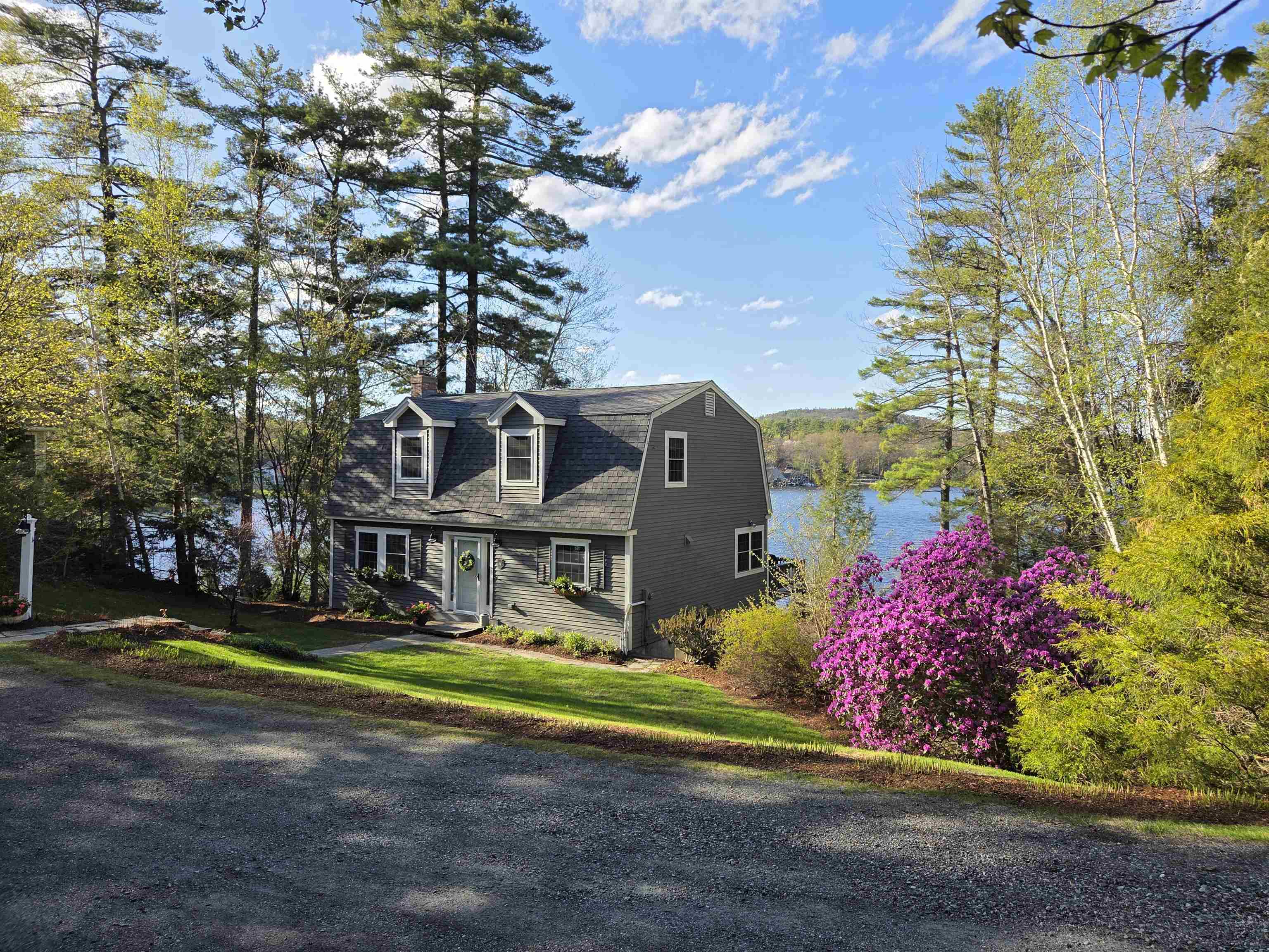 93 Algonquin Rd, Enfield, NH 03748