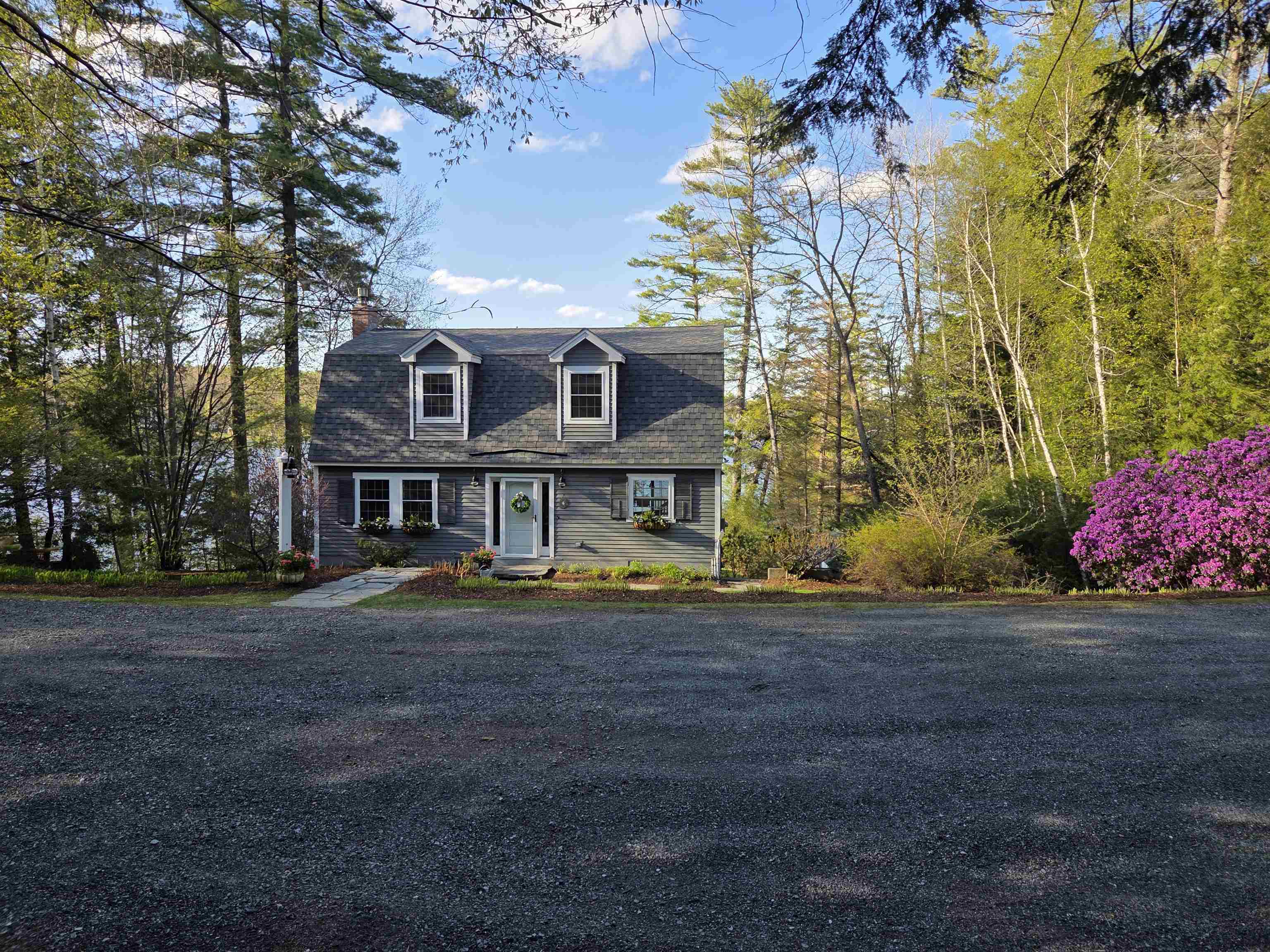 93 Algonquin Rd, Enfield, NH 03748