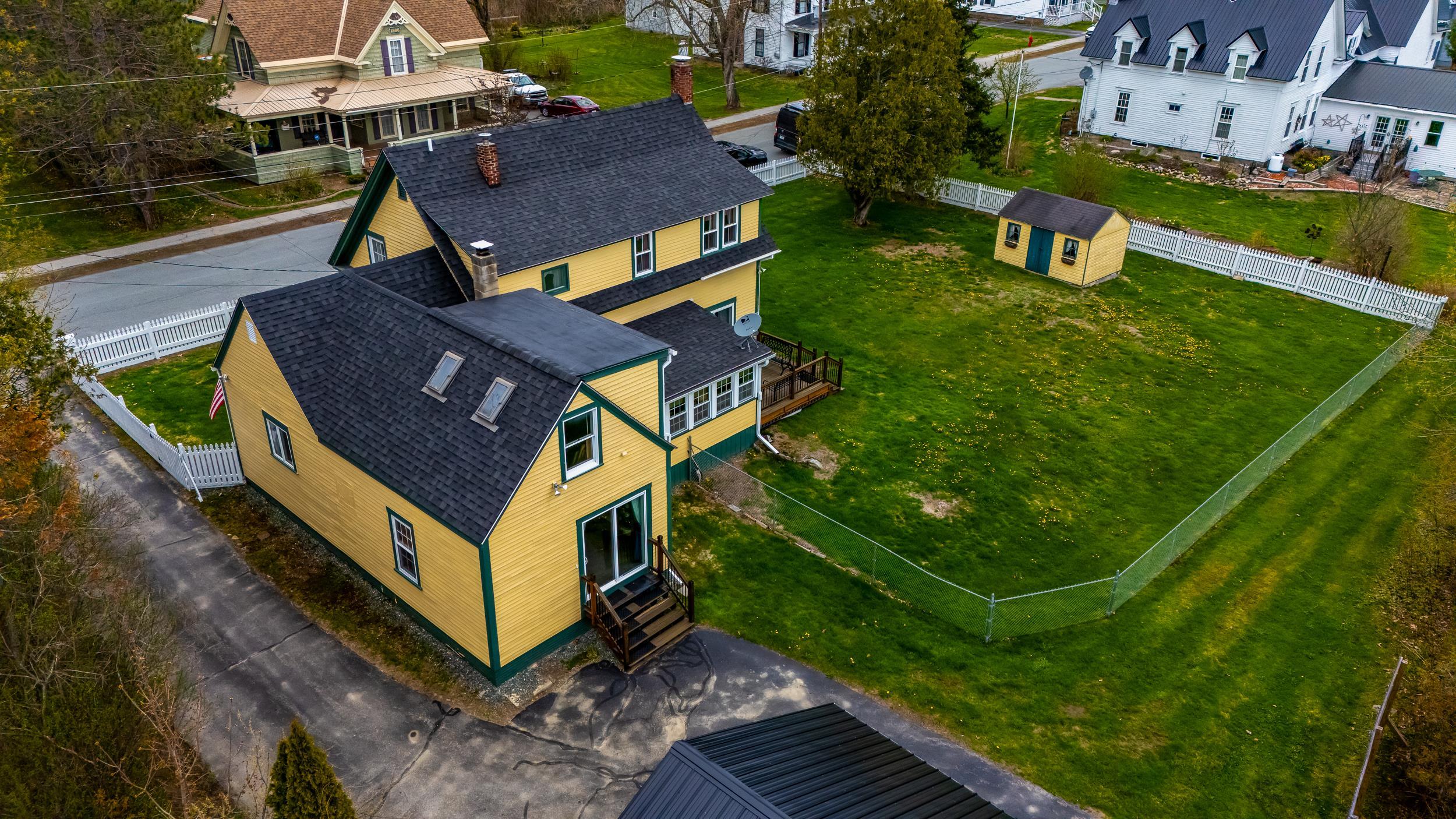 7 Pleasant St, Lancaster, NH 03584
