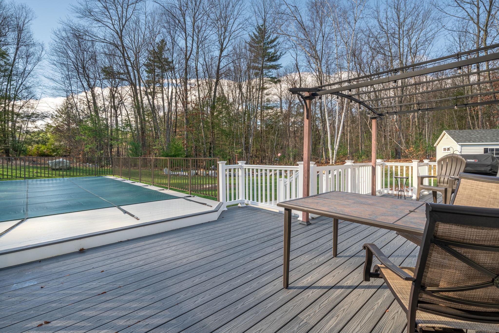 18 Steele Rd, Derry, NH 03038