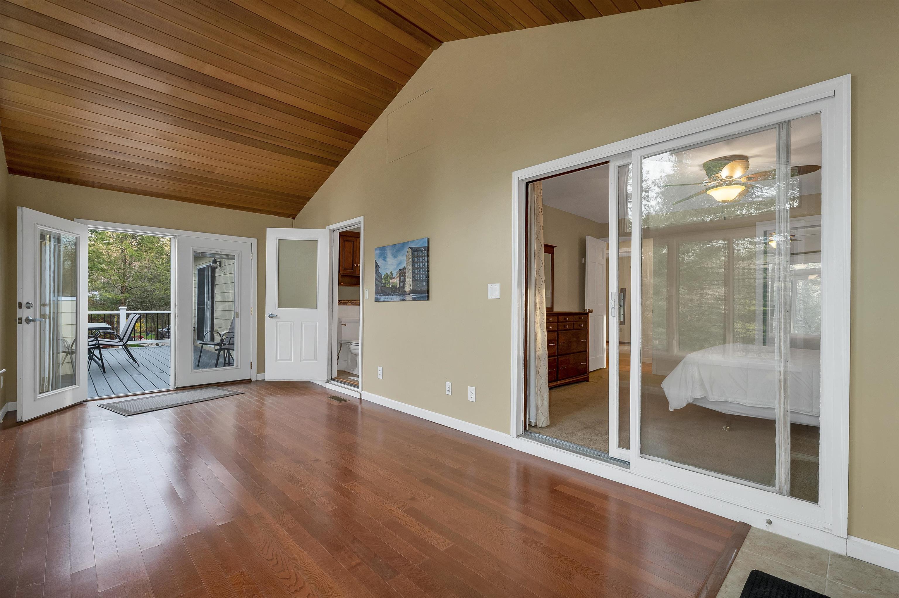 20 Birch Dr, Newmarket, NH 03857