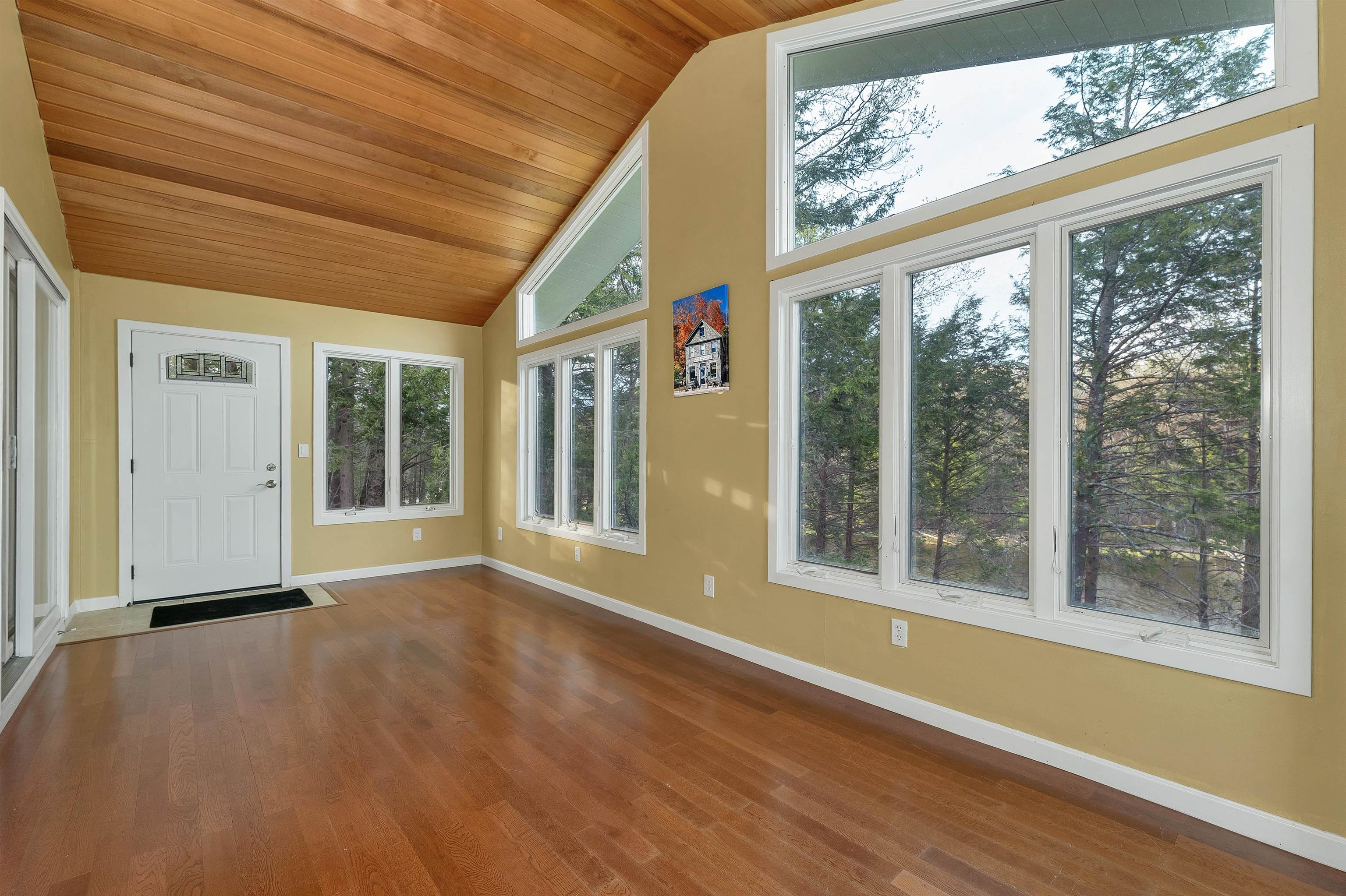 20 Birch Dr, Newmarket, NH 03857