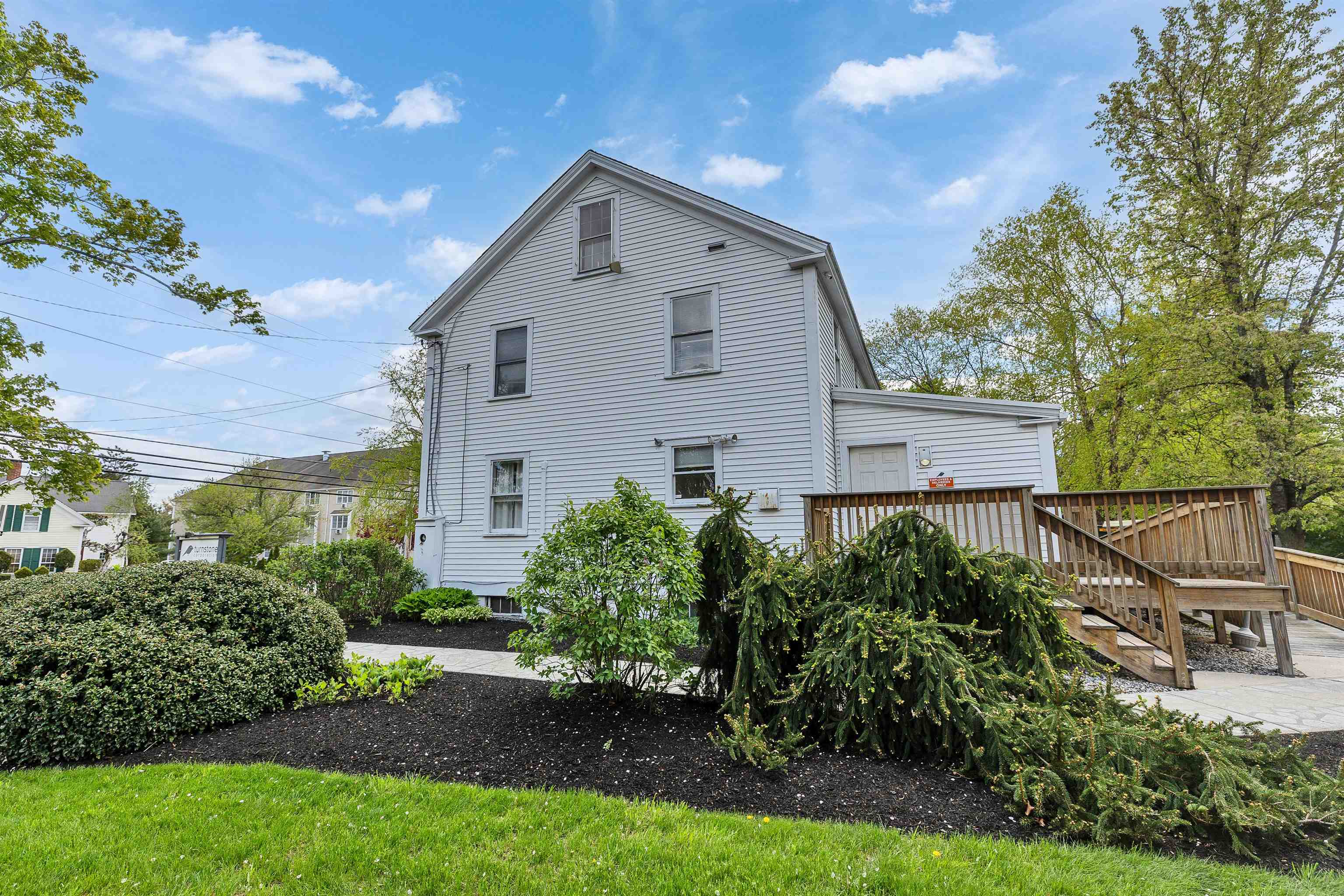 479 Nashua St, Milford, NH 03055