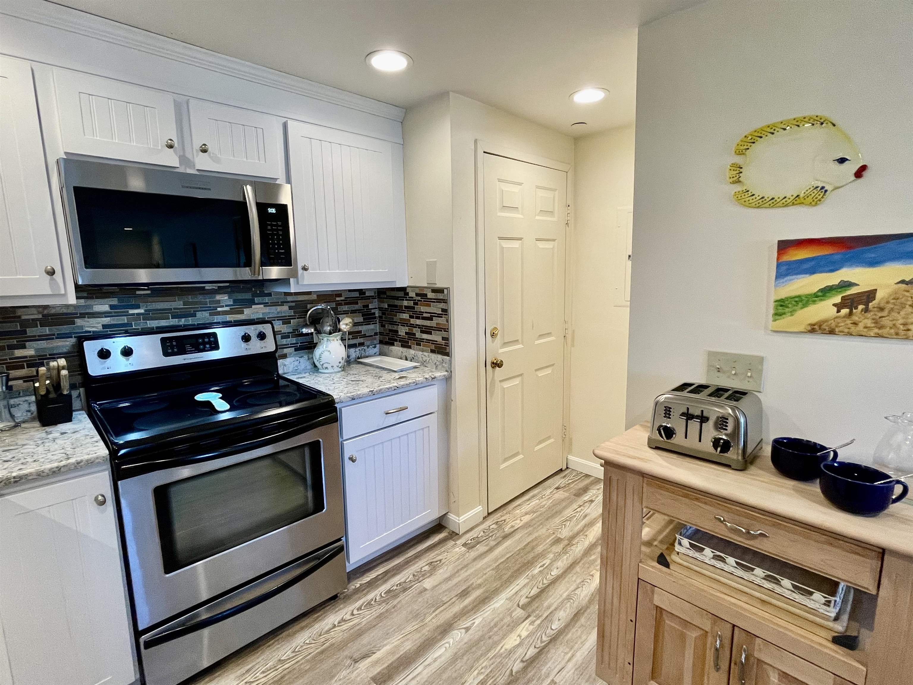 975 Ocean Blvd, Hampton, NH 03842