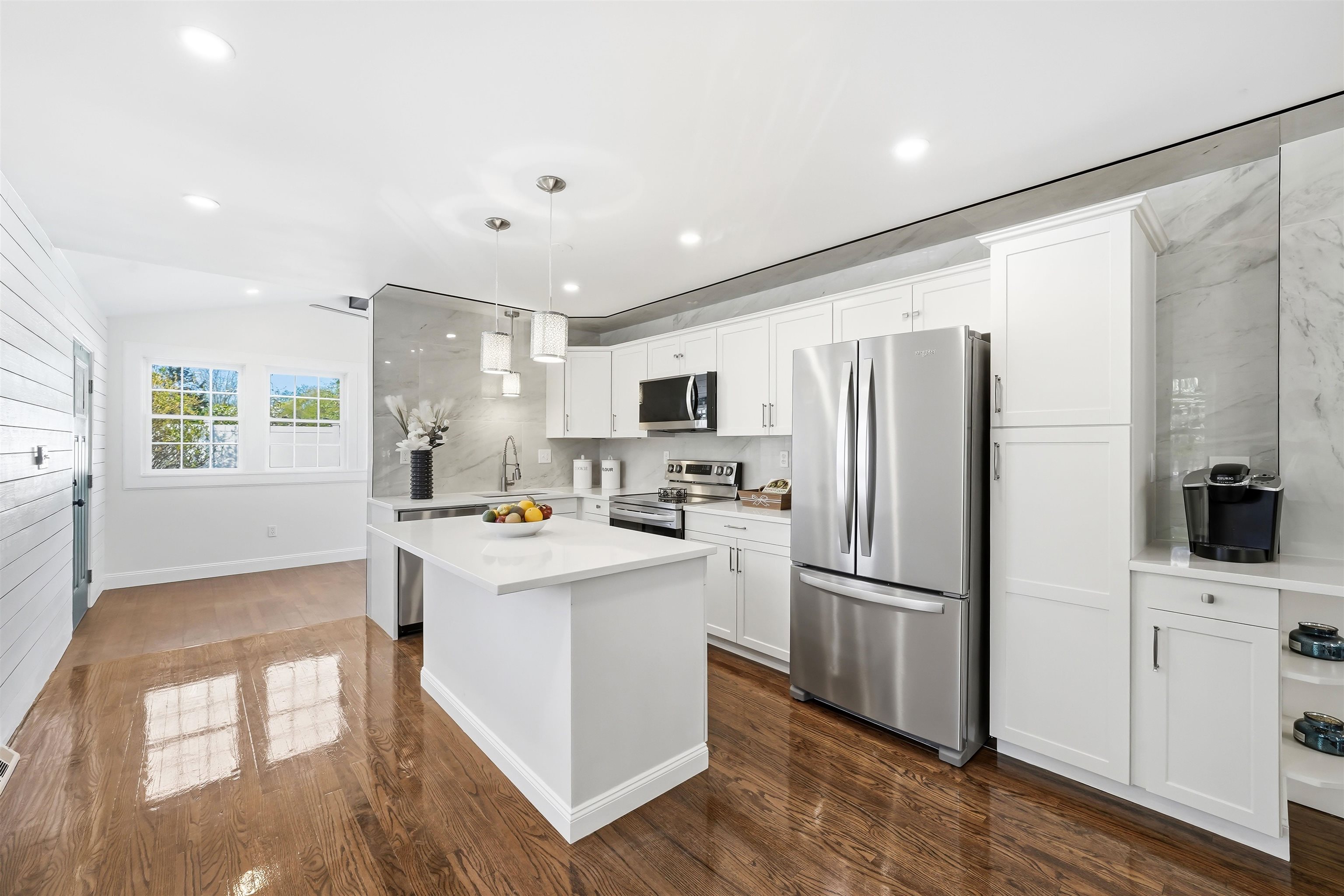 99 Pond St, Salem, NH 03079