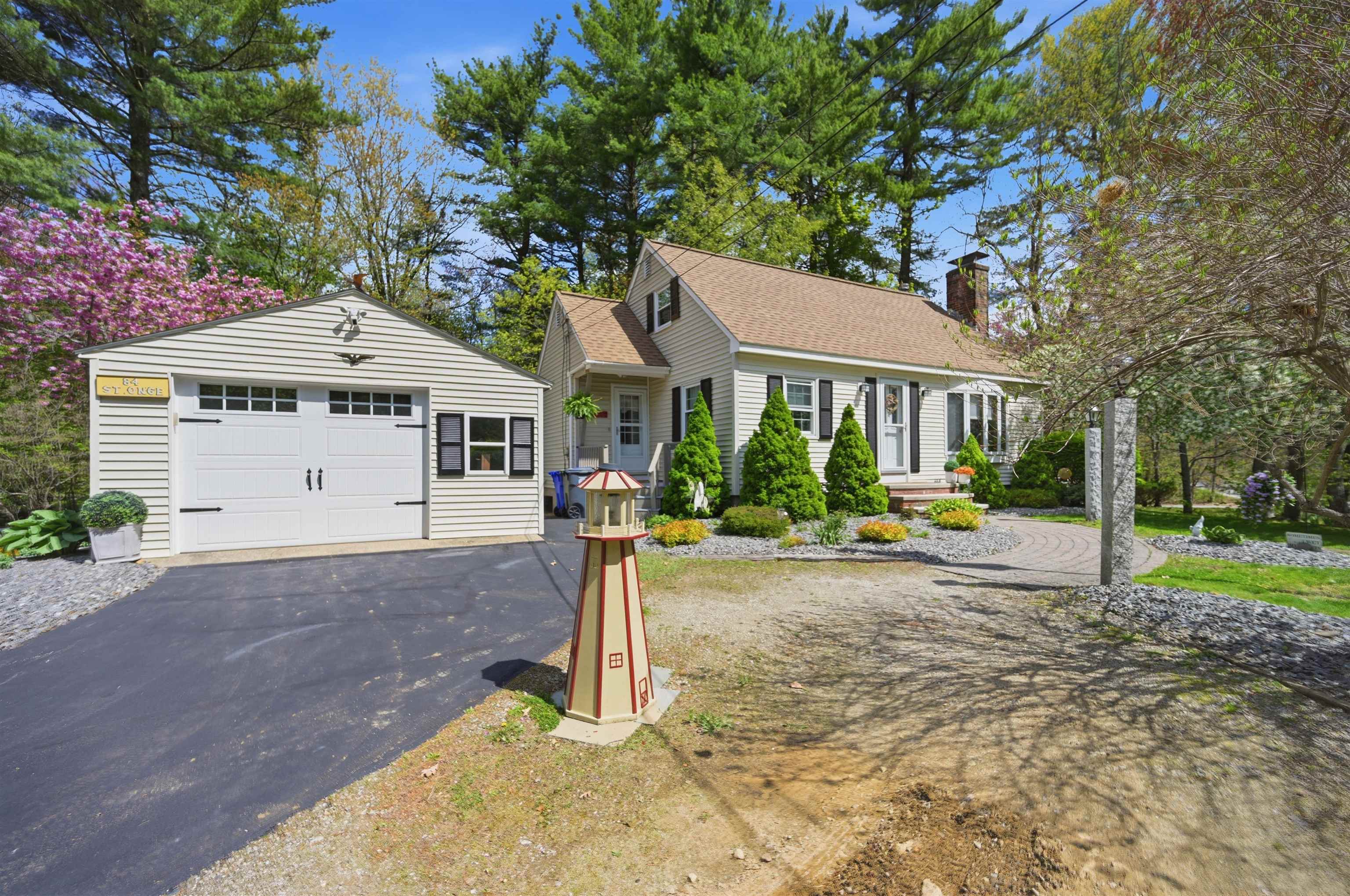 84 Woodridge Rd, Hampstead, NH 03826