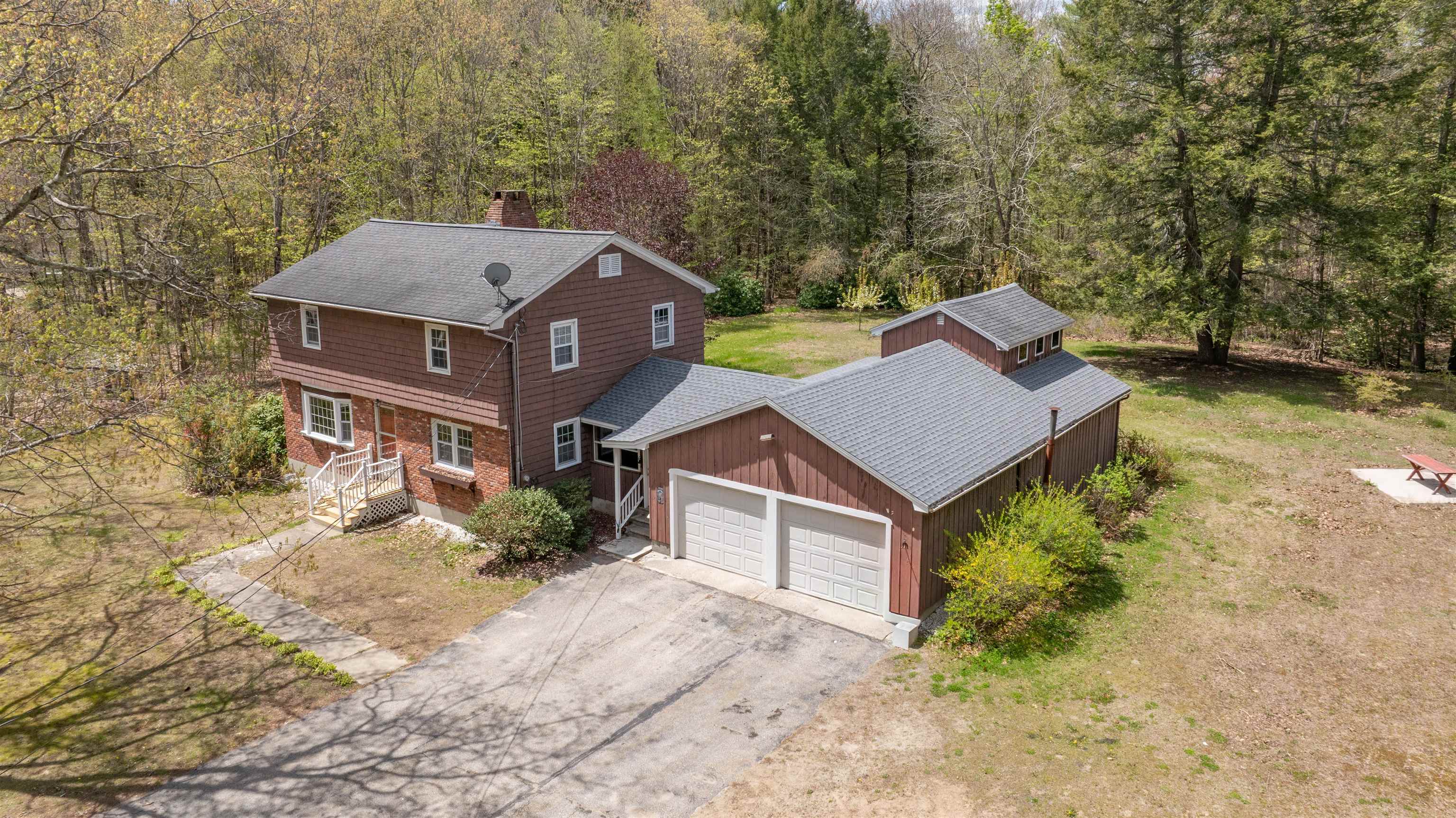 54 Towle Rd, Chester, NH 03036