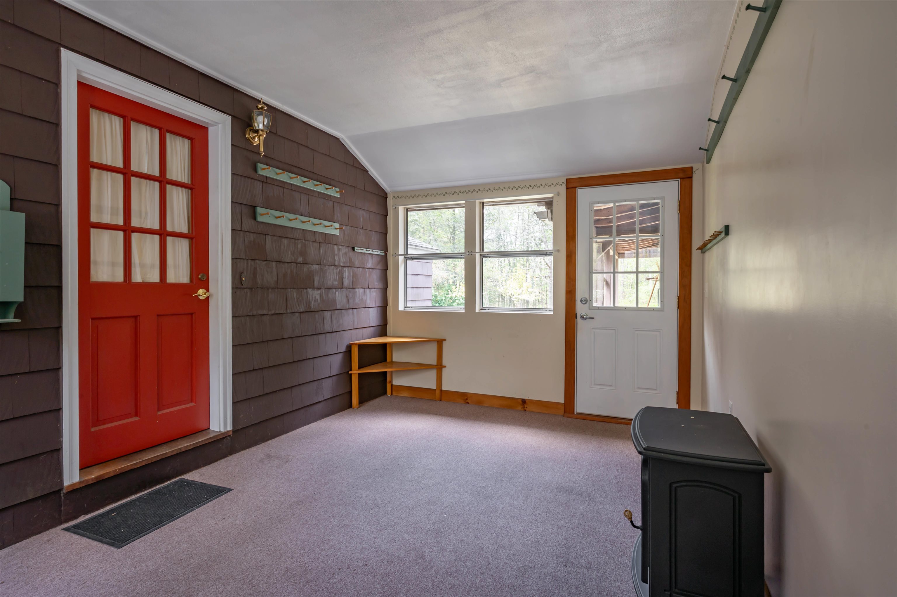 54 Towle Rd, Chester, NH 03036