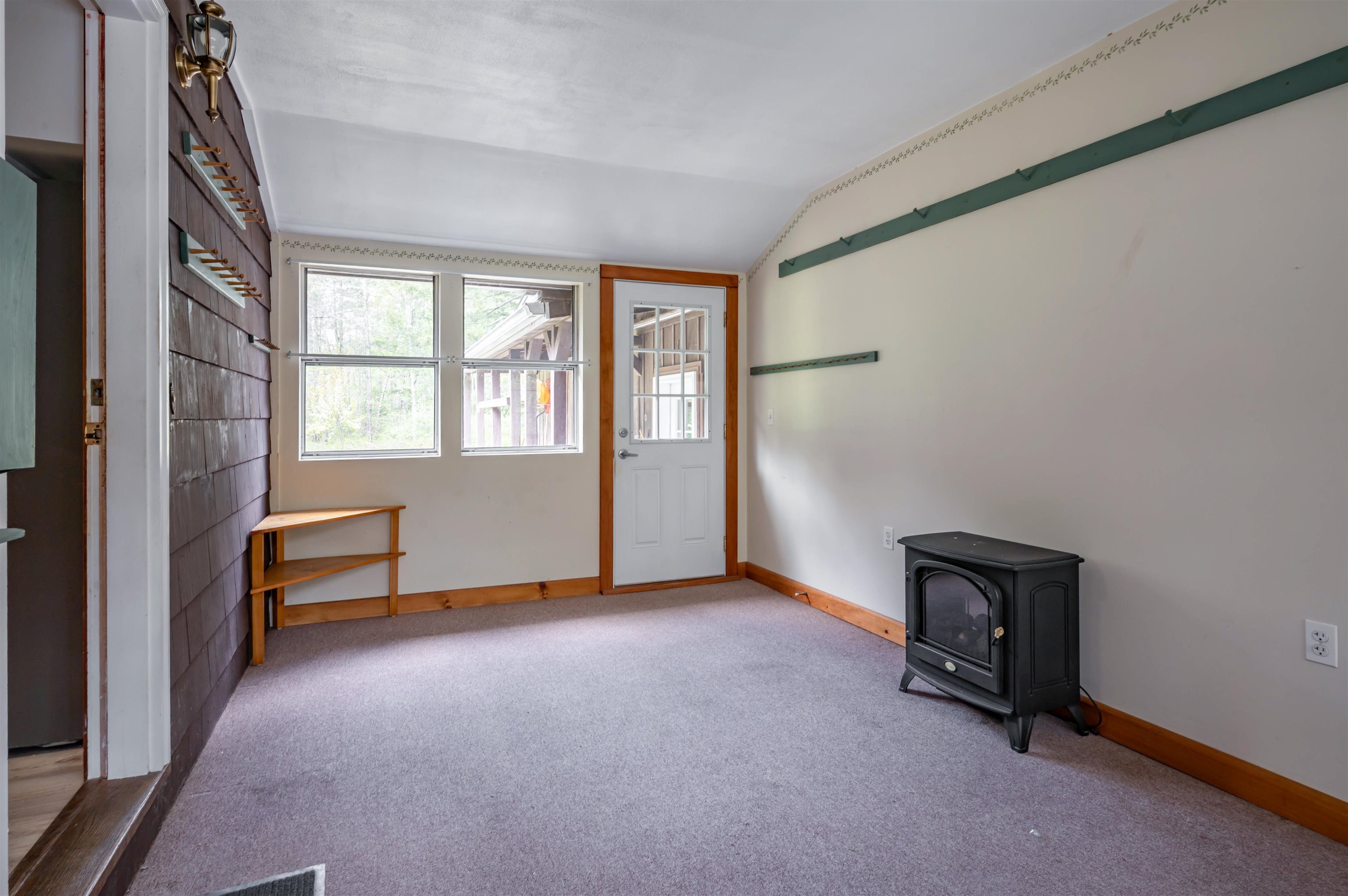 54 Towle Rd, Chester, NH 03036