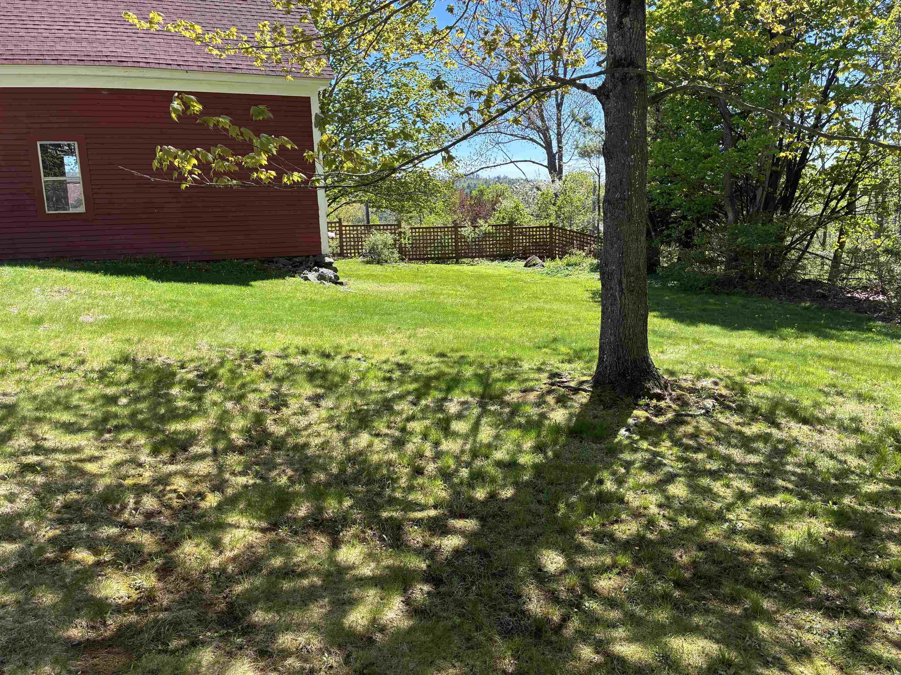 9 Elm St, Milton, NH 03851