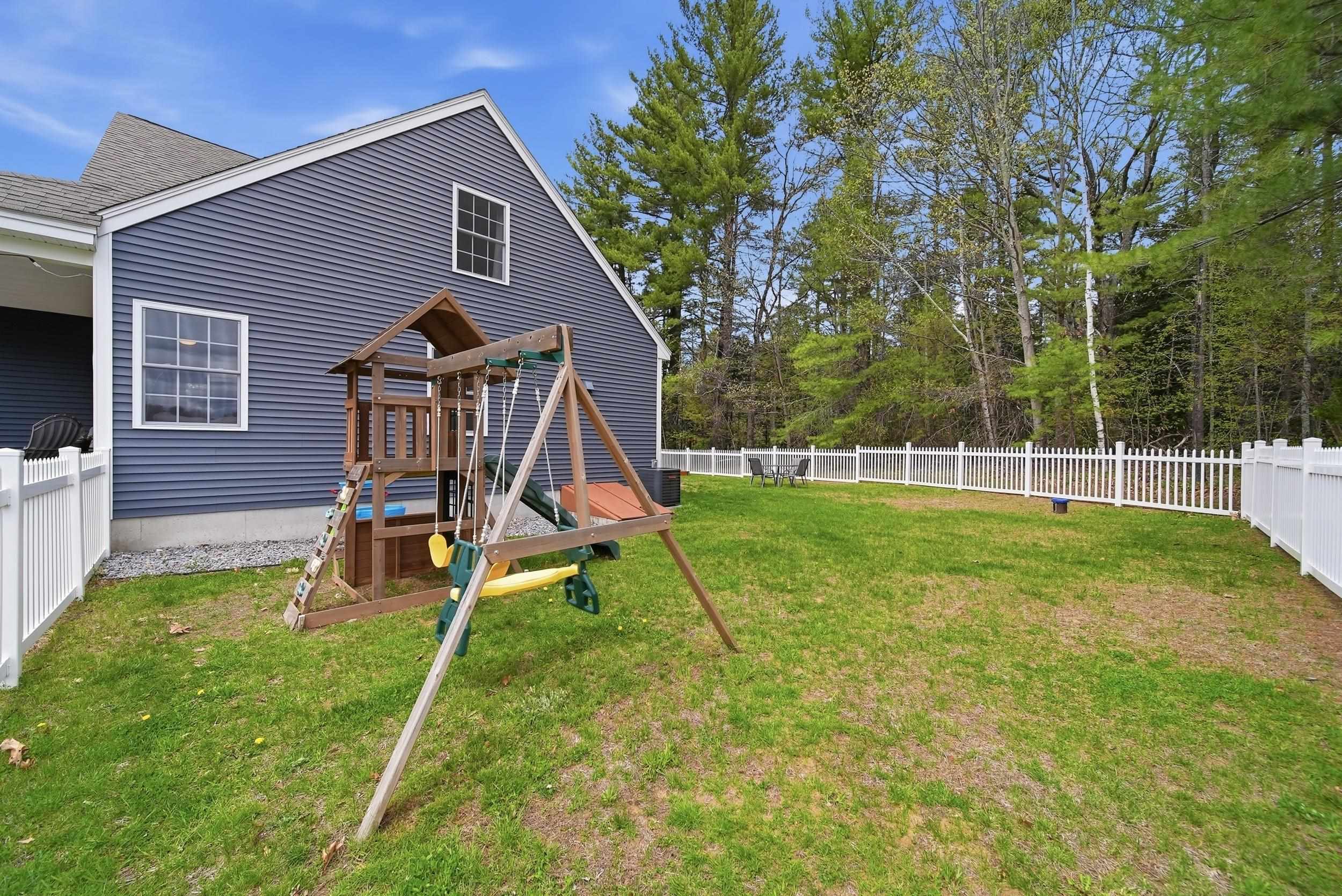 10 Colburn Rd, New Boston, NH 03070