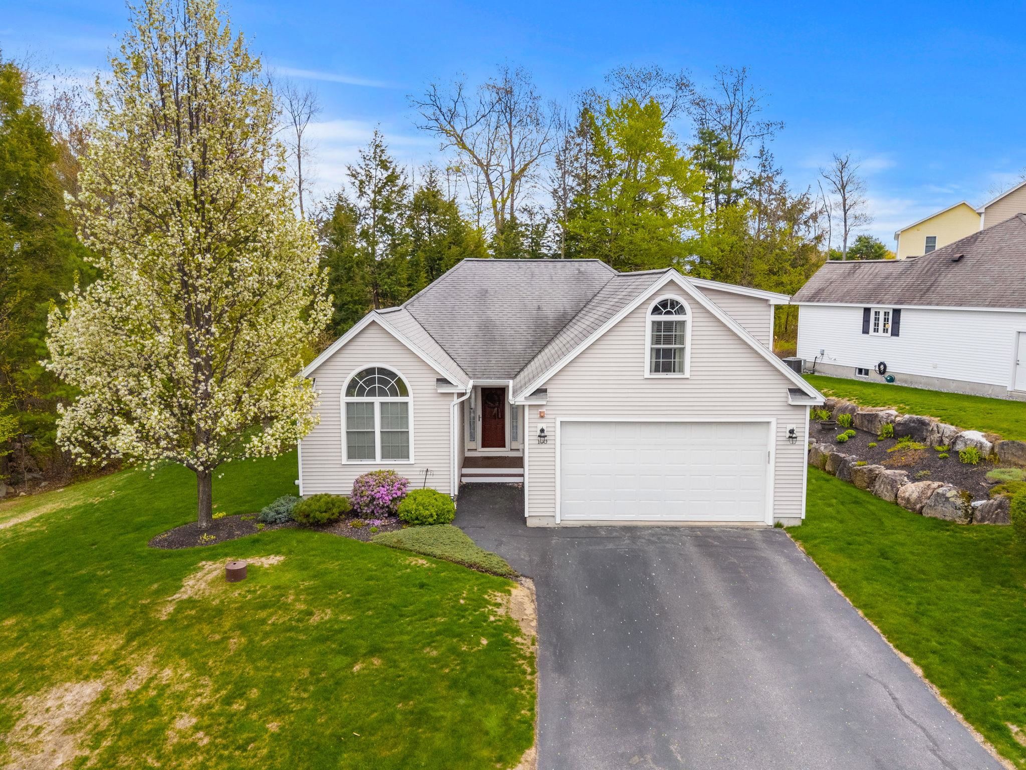 100 Sterling Drive — photo 1