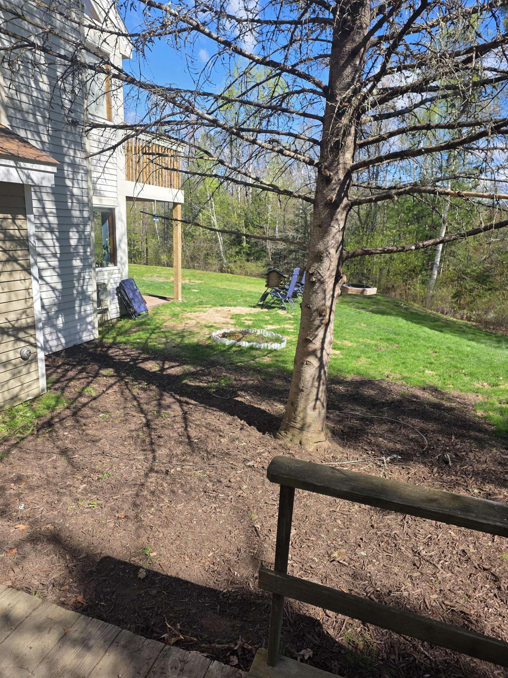 7 Laurel Cir, Campton, NH 03223