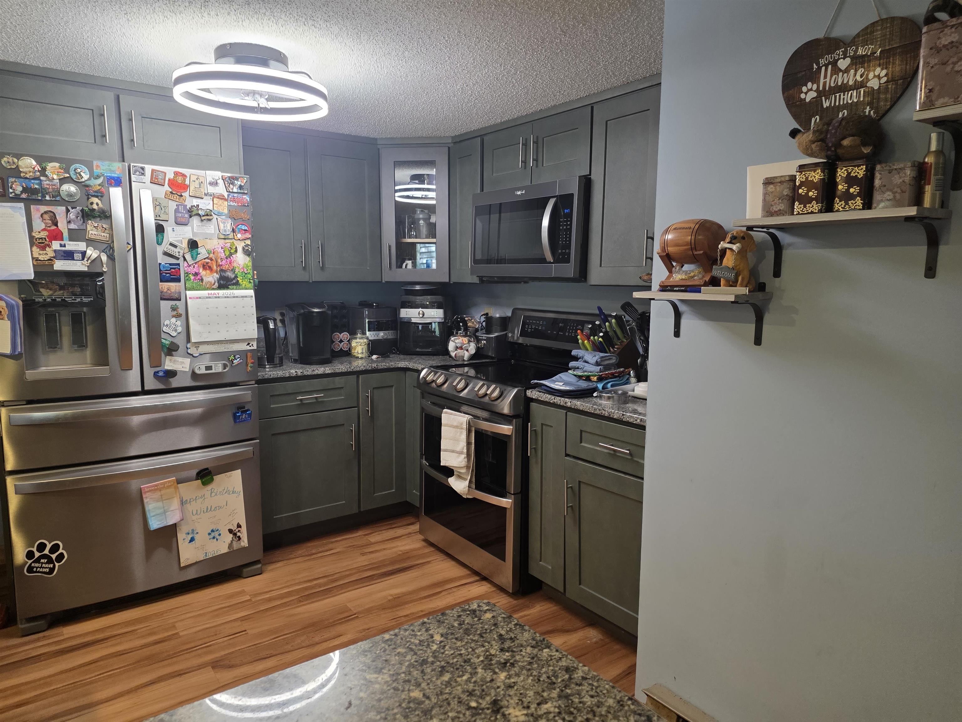 7 Laurel Cir, Campton, NH 03223