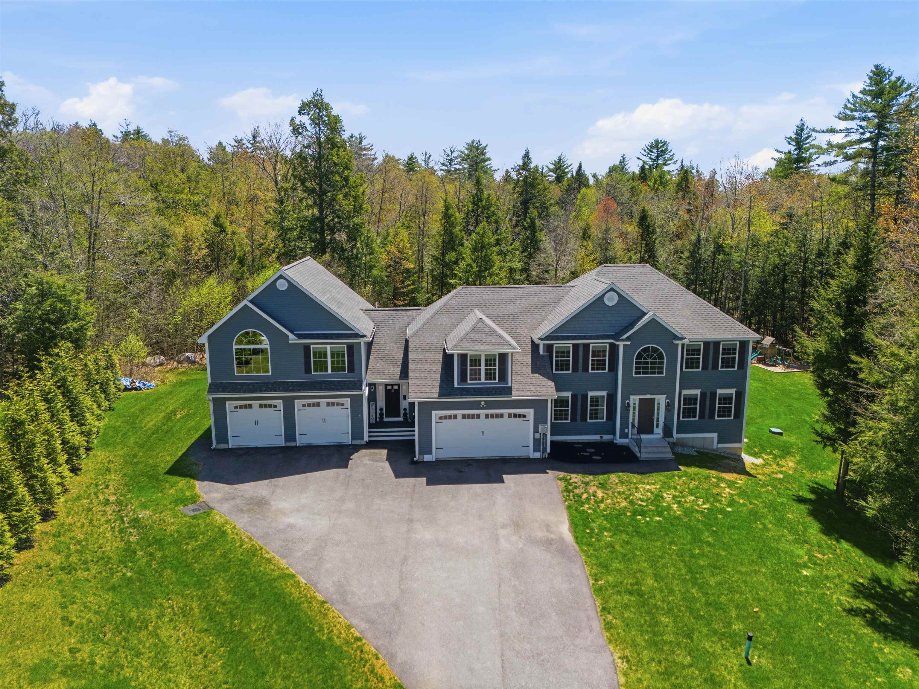 84 Juniper Cir, Auburn, NH 03032