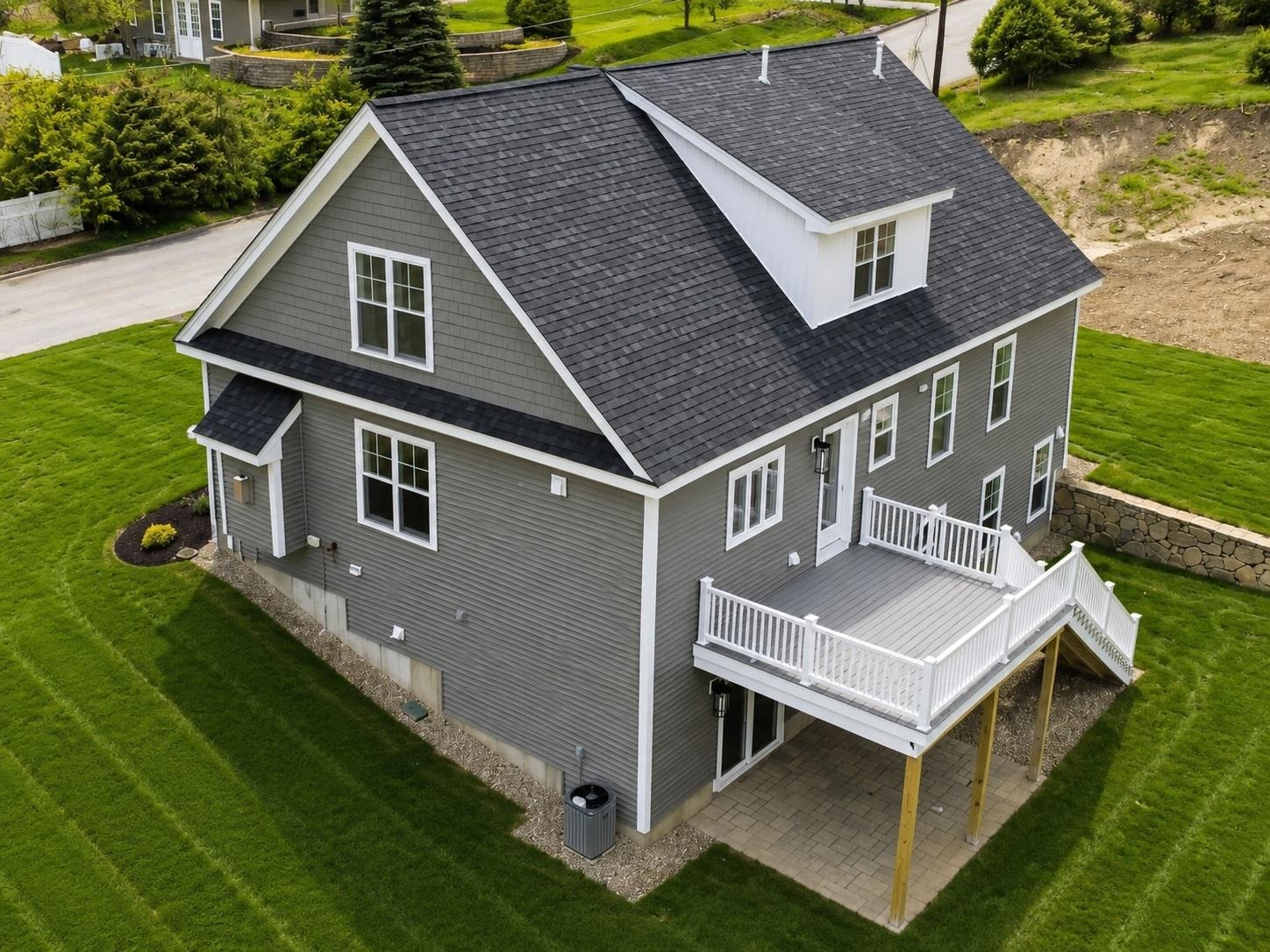 68 Farmington Rd, Nashua, NH 03060