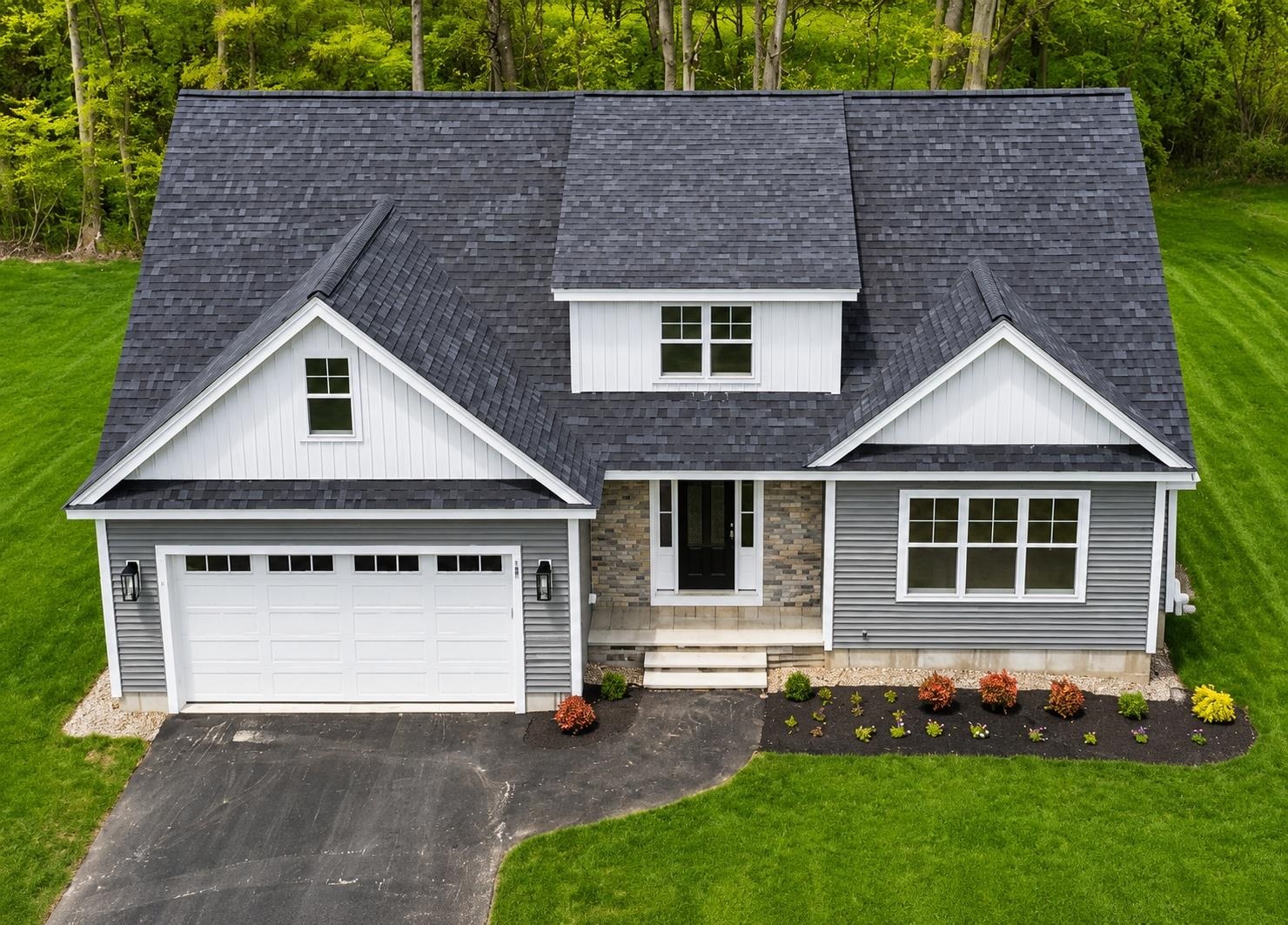 68 Farmington Rd, Nashua, NH 03060