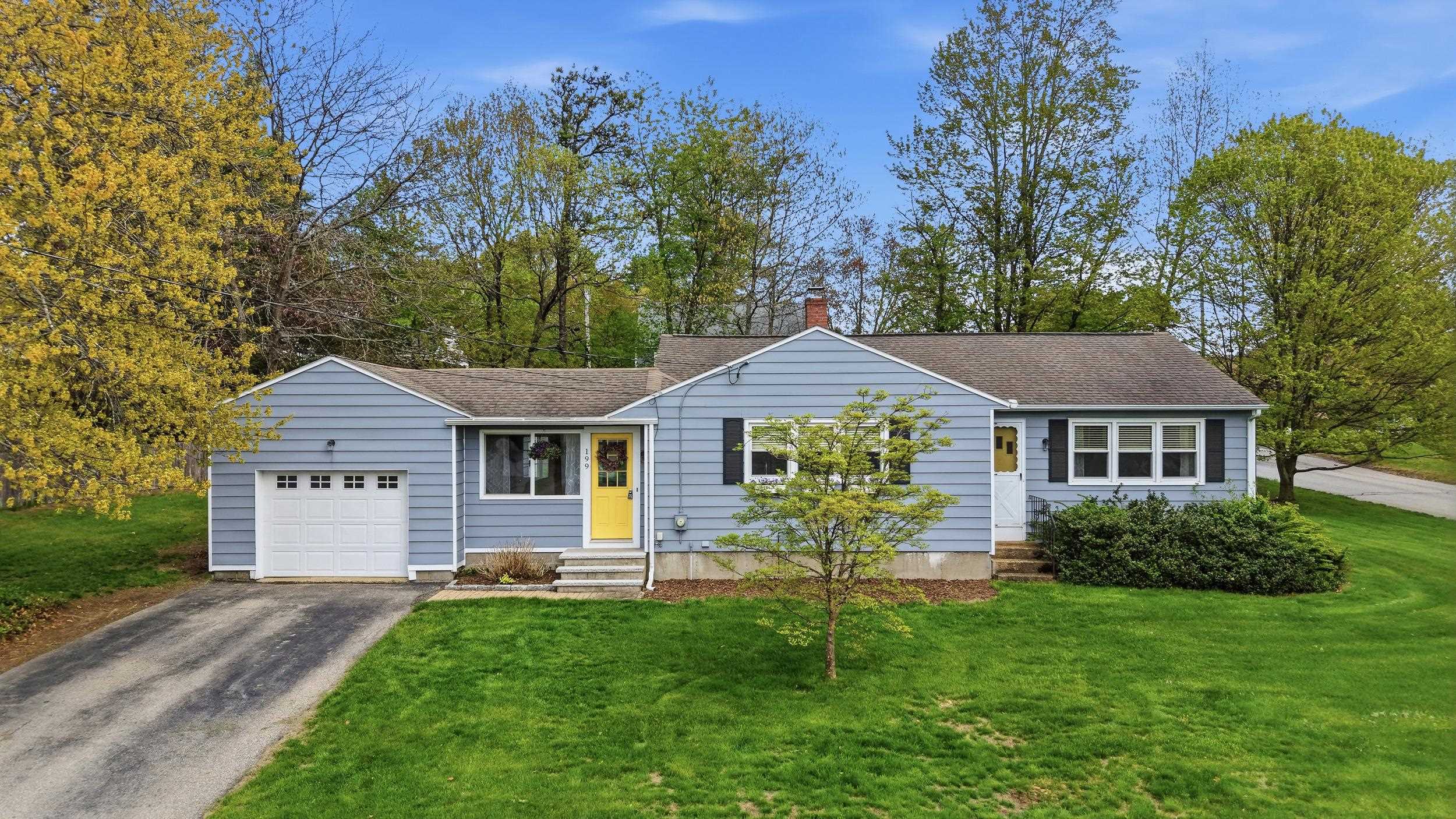 199 Coral Ave, Manchester, NH 03104