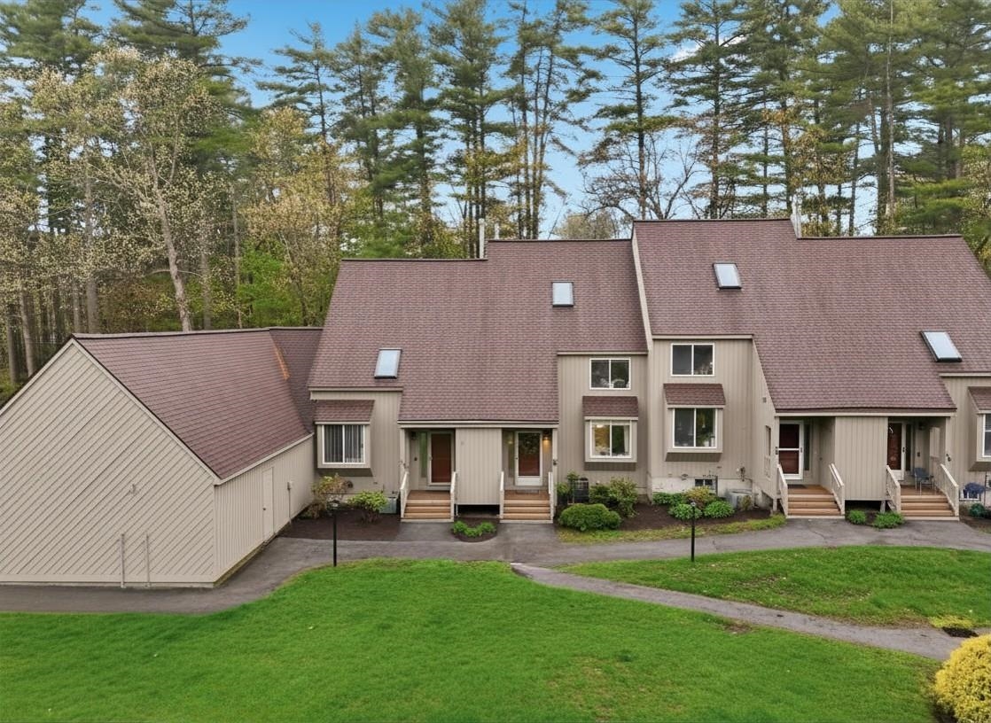 20 Sufffolk Ct, Bedford, NH 03110