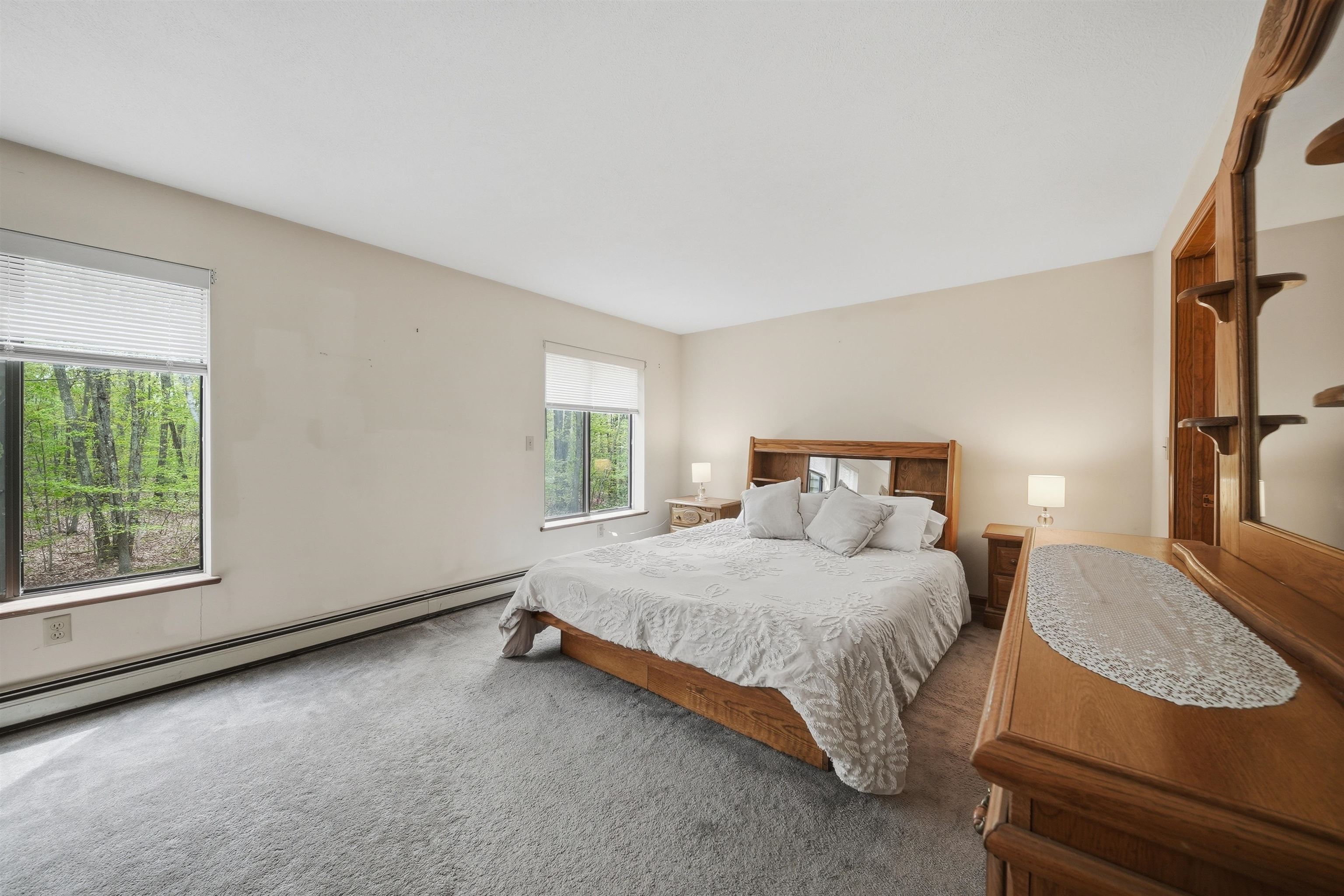 35 Pilgrim Cir, Hampstead, NH 03826