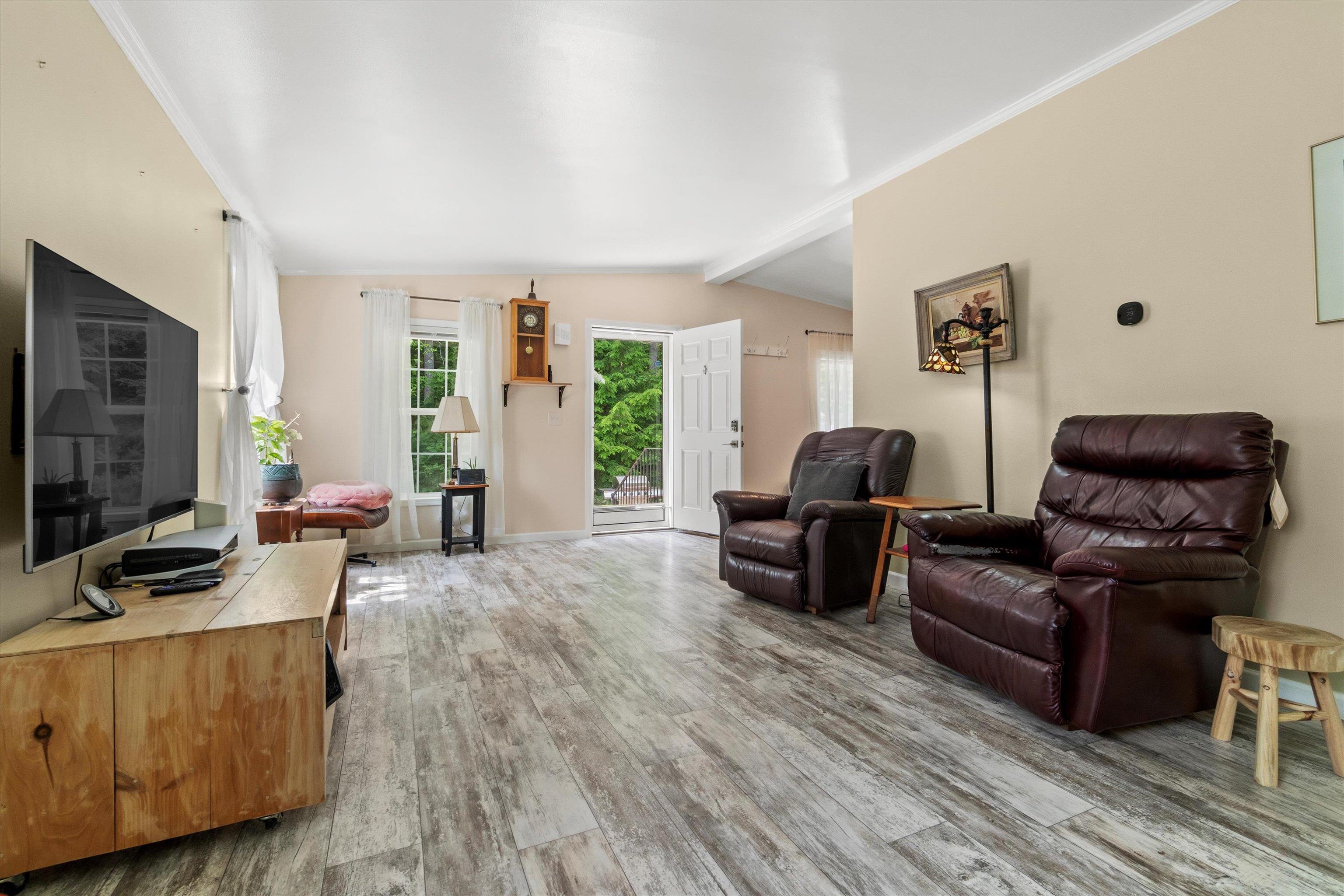 50 Sunset Dr, Hopkinton, NH 03229