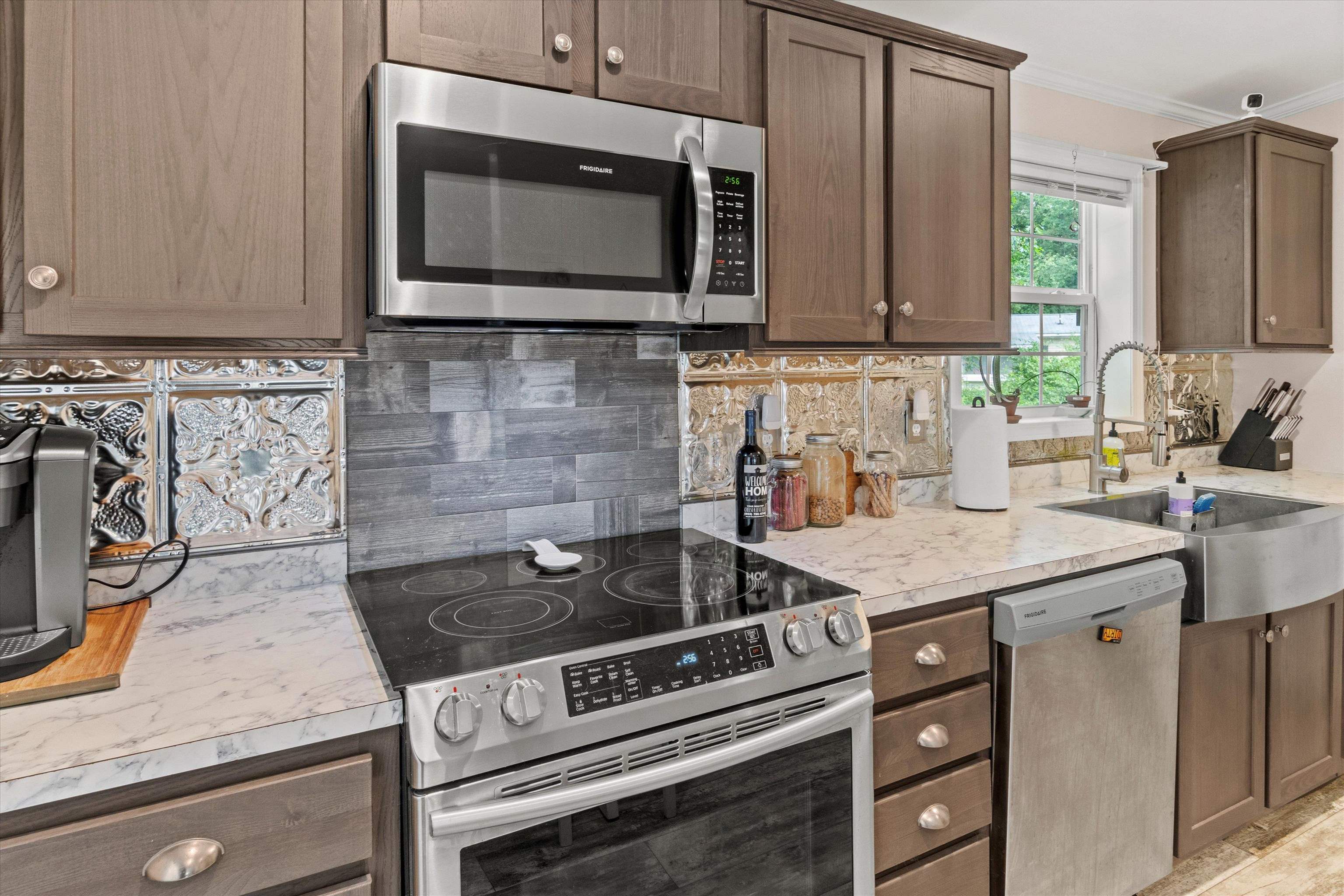 50 Sunset Dr, Hopkinton, NH 03229