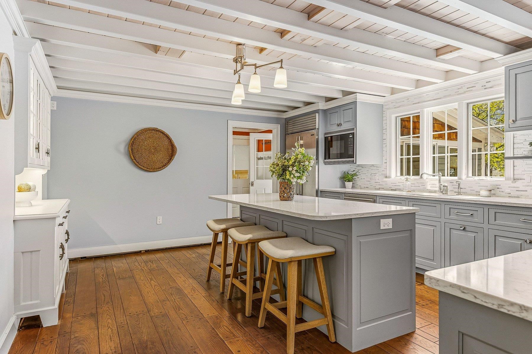 3 Windmill Ln, Hampton, NH 03842