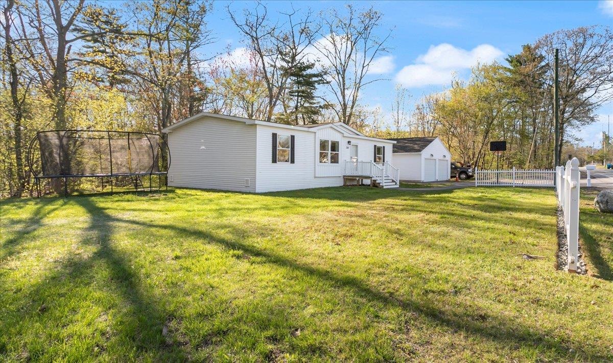 230 Chestnut Hill Rd, Rochester, NH 03867