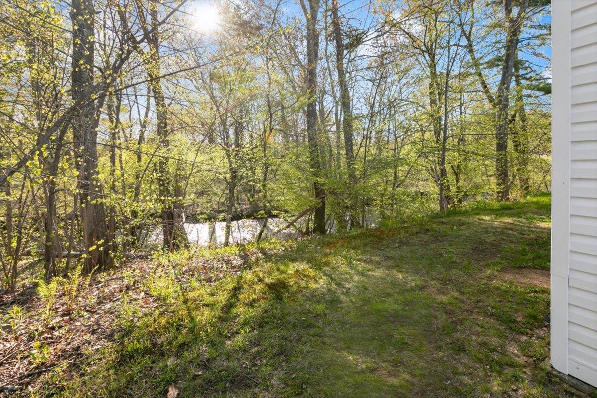 230 Chestnut Hill Rd, Rochester, NH 03867