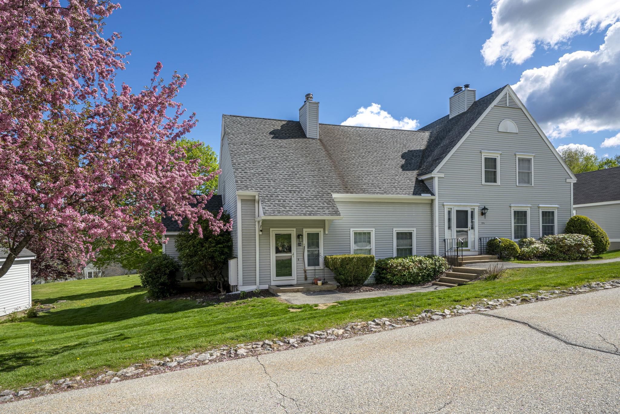 27 B Apple Tree Dr, Goffstown, NH 03045