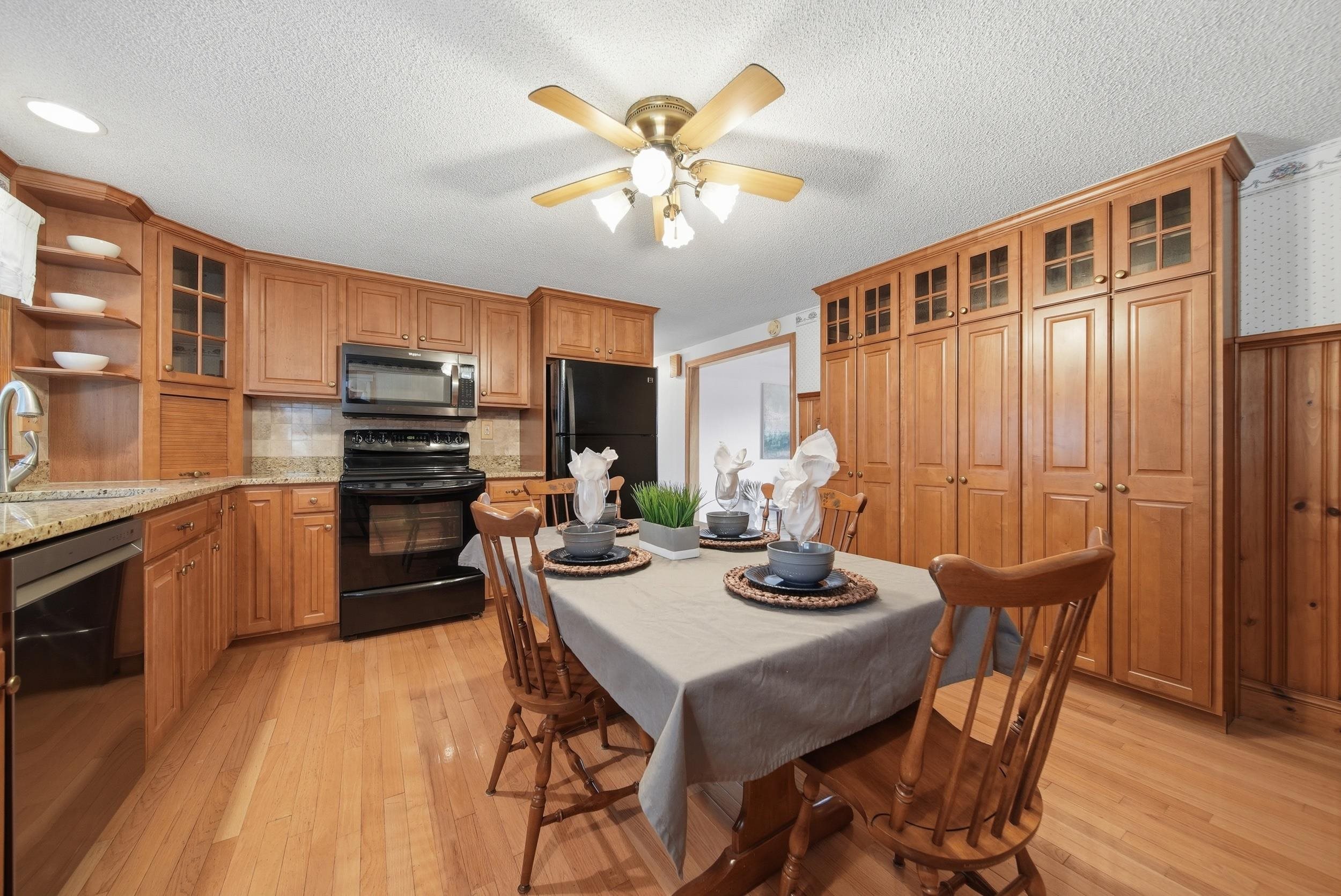 35 Nashua Rd, Pelham, NH 03076