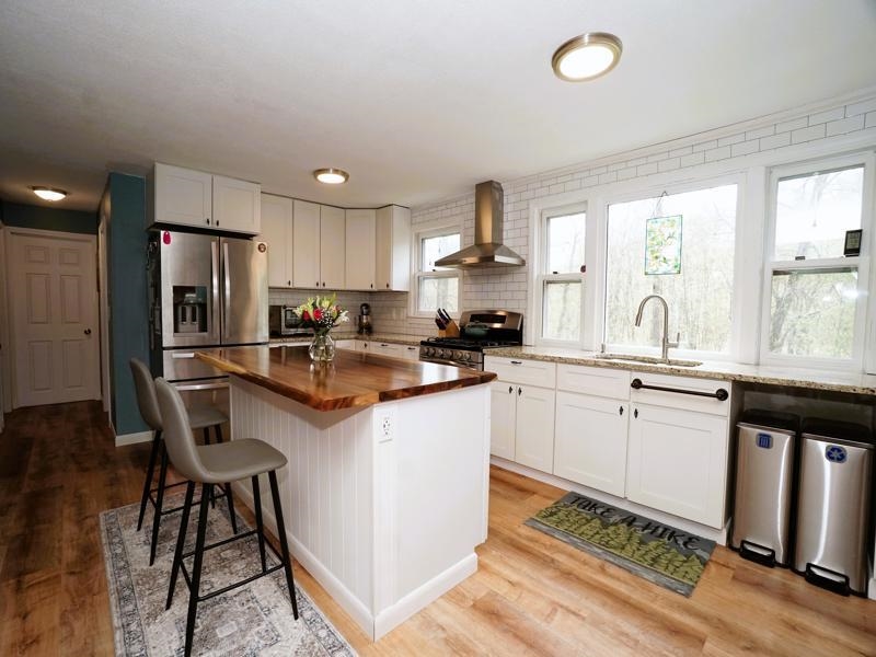 106 Page Rd, Litchfield, NH 03052