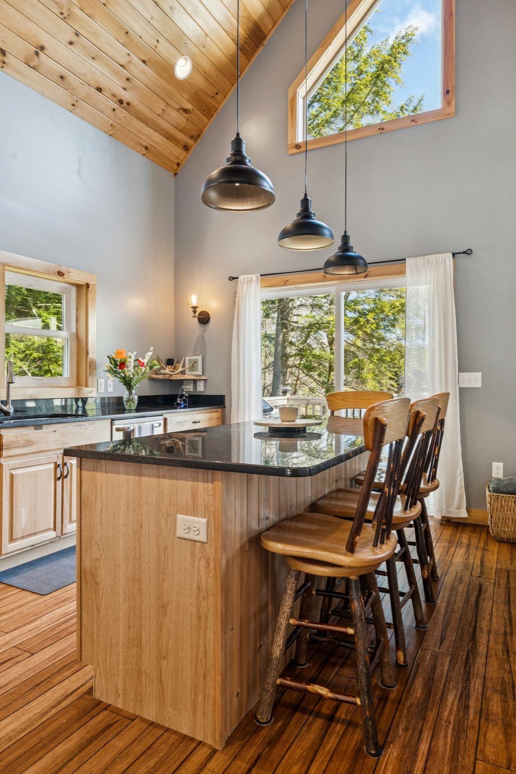 126 Cove Rd, Washington, NH 03280