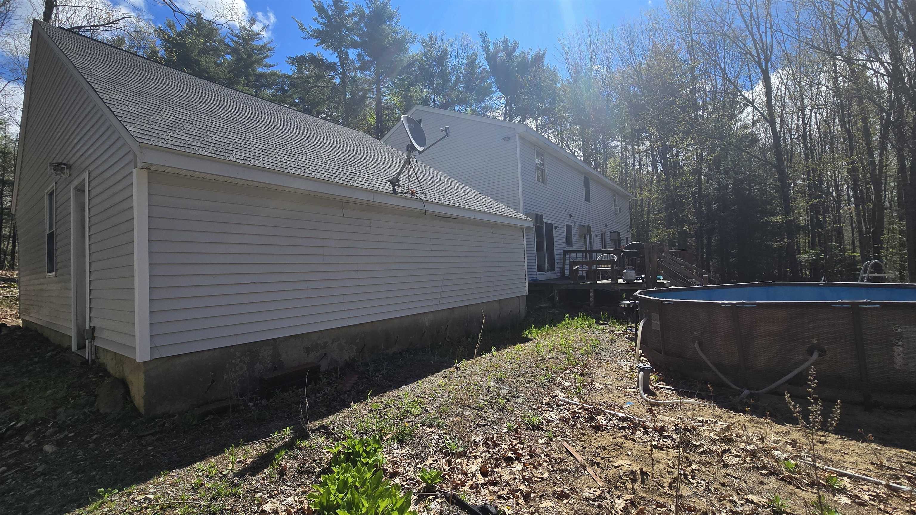 39 Fieldstone Cir, Weare, NH 03281
