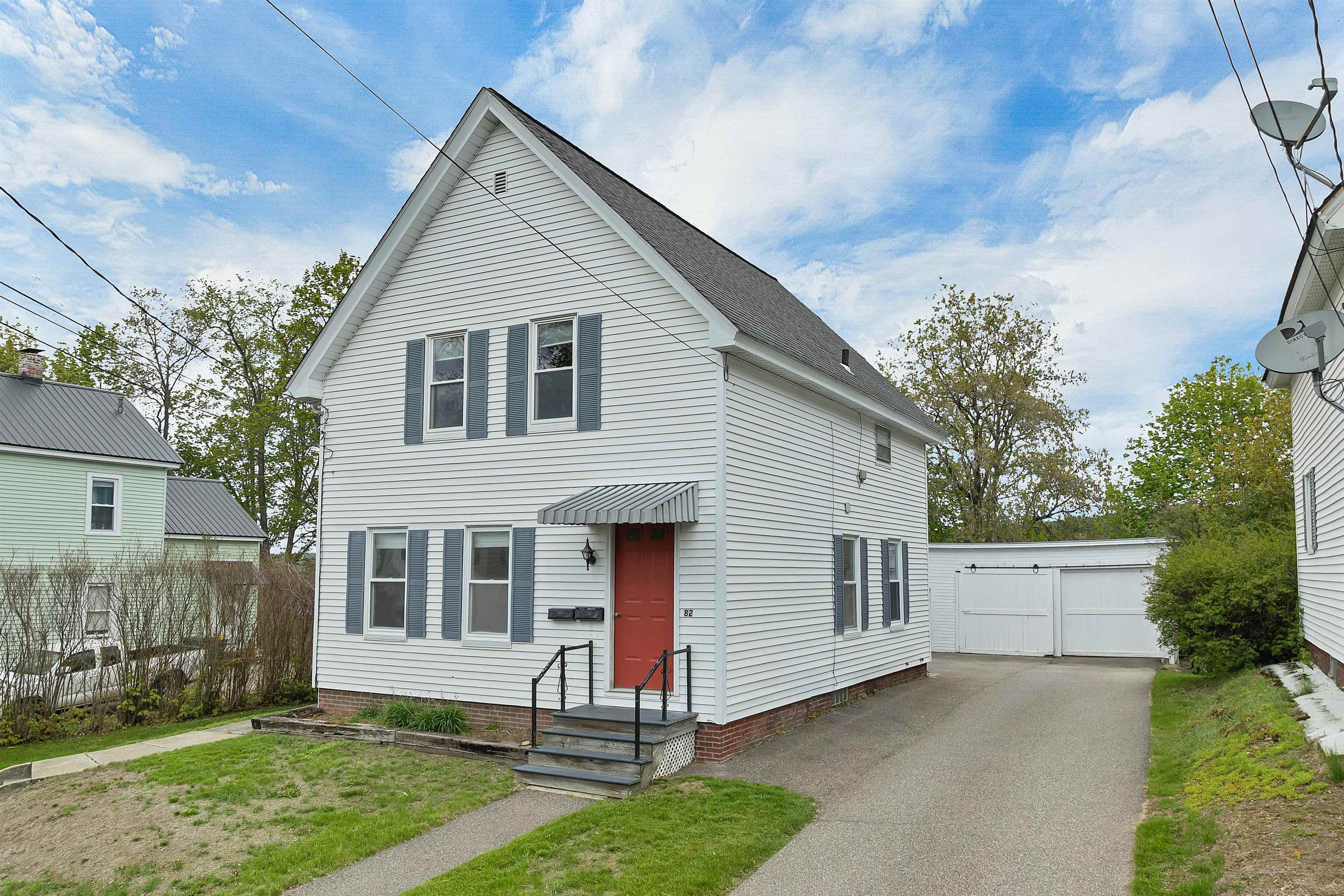82 Summer St, Laconia, NH 03246