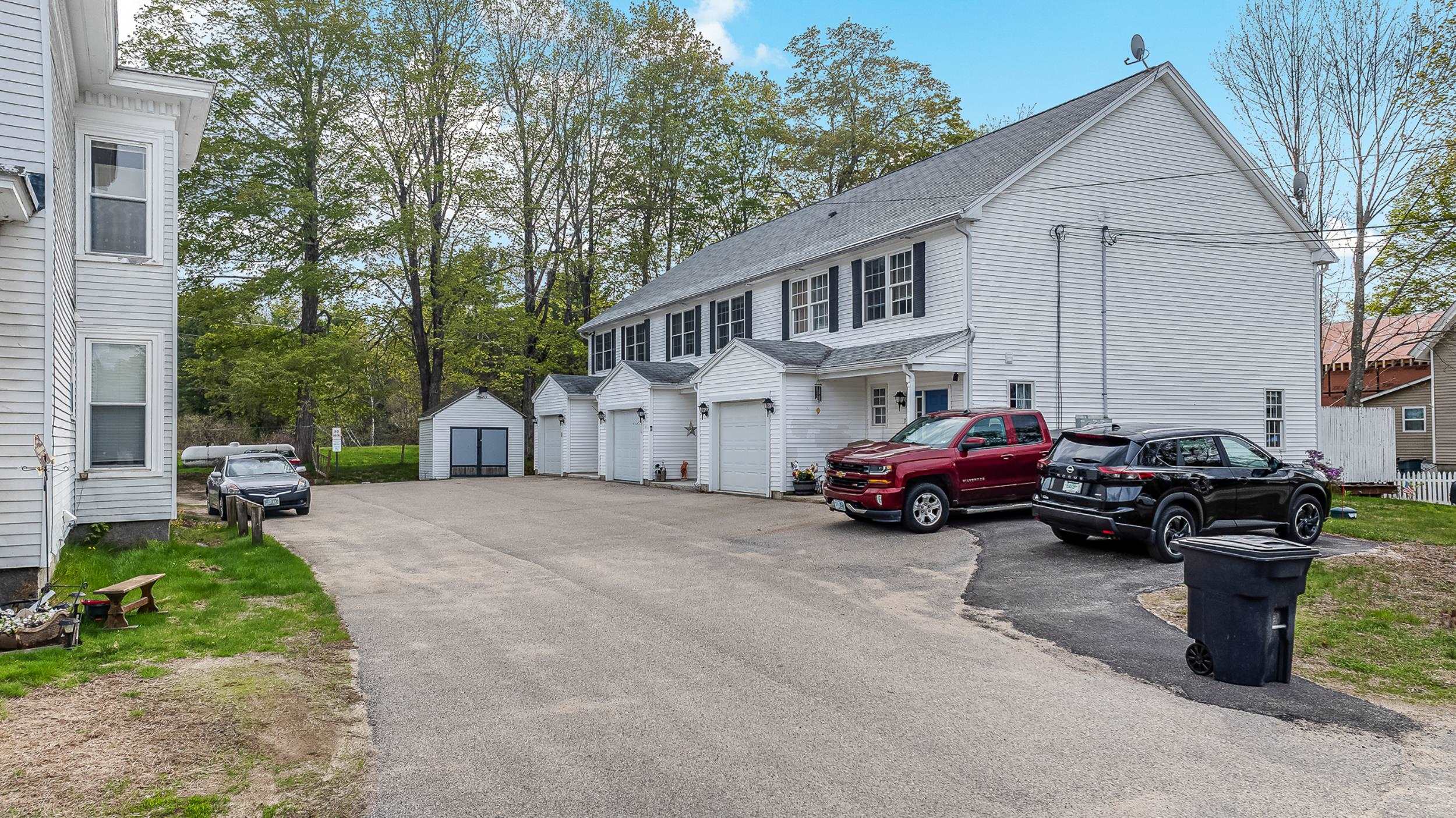 13 Summer St, Farmington, NH 03835