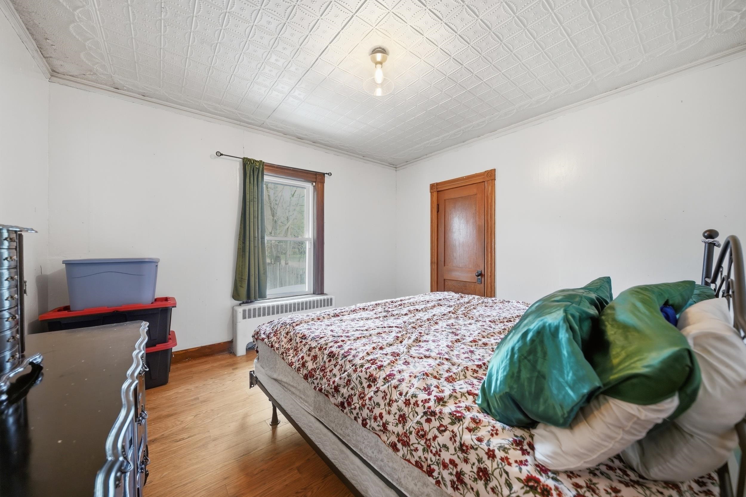14 Morrill St, Laconia, NH 03246