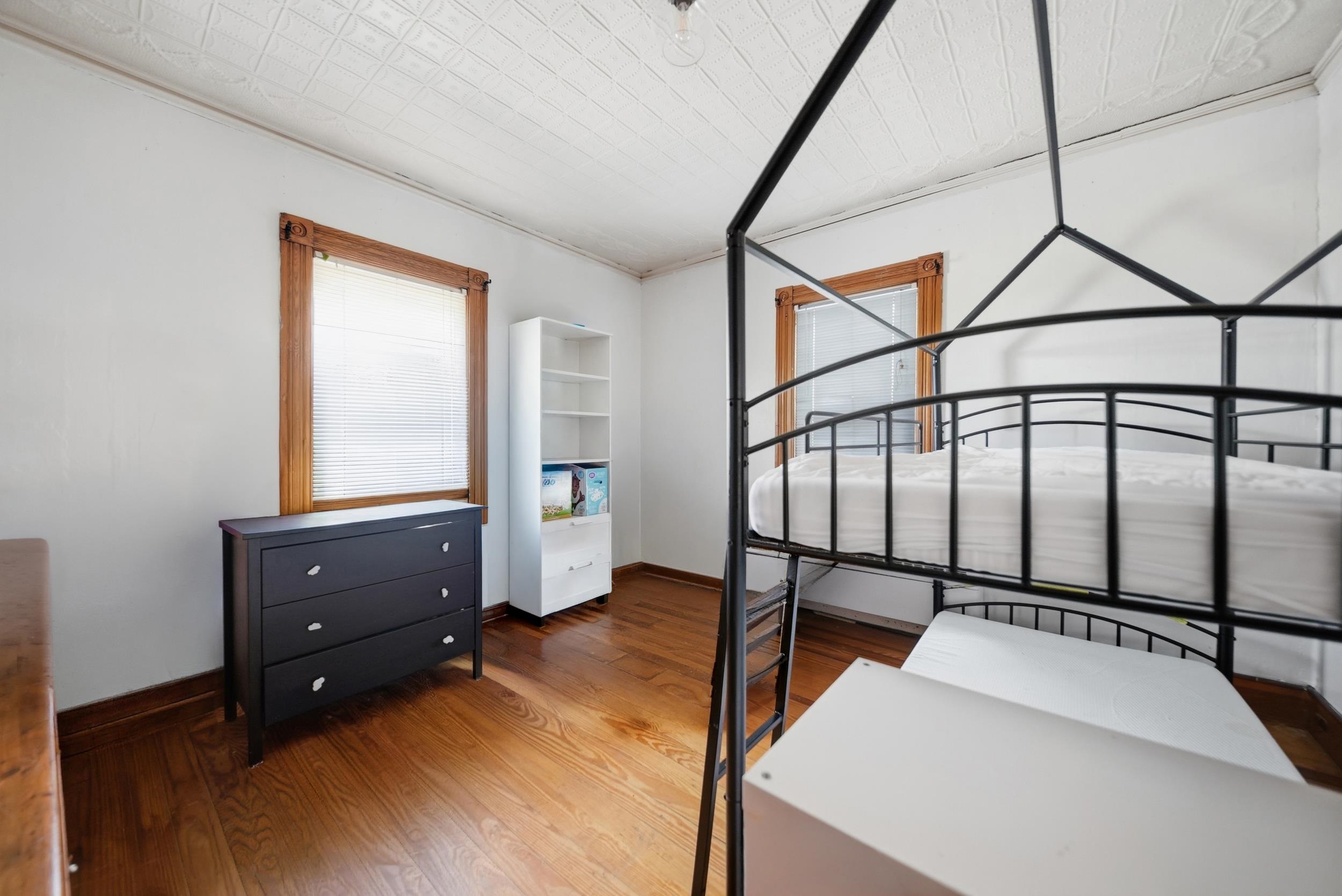 14 Morrill St, Laconia, NH 03246