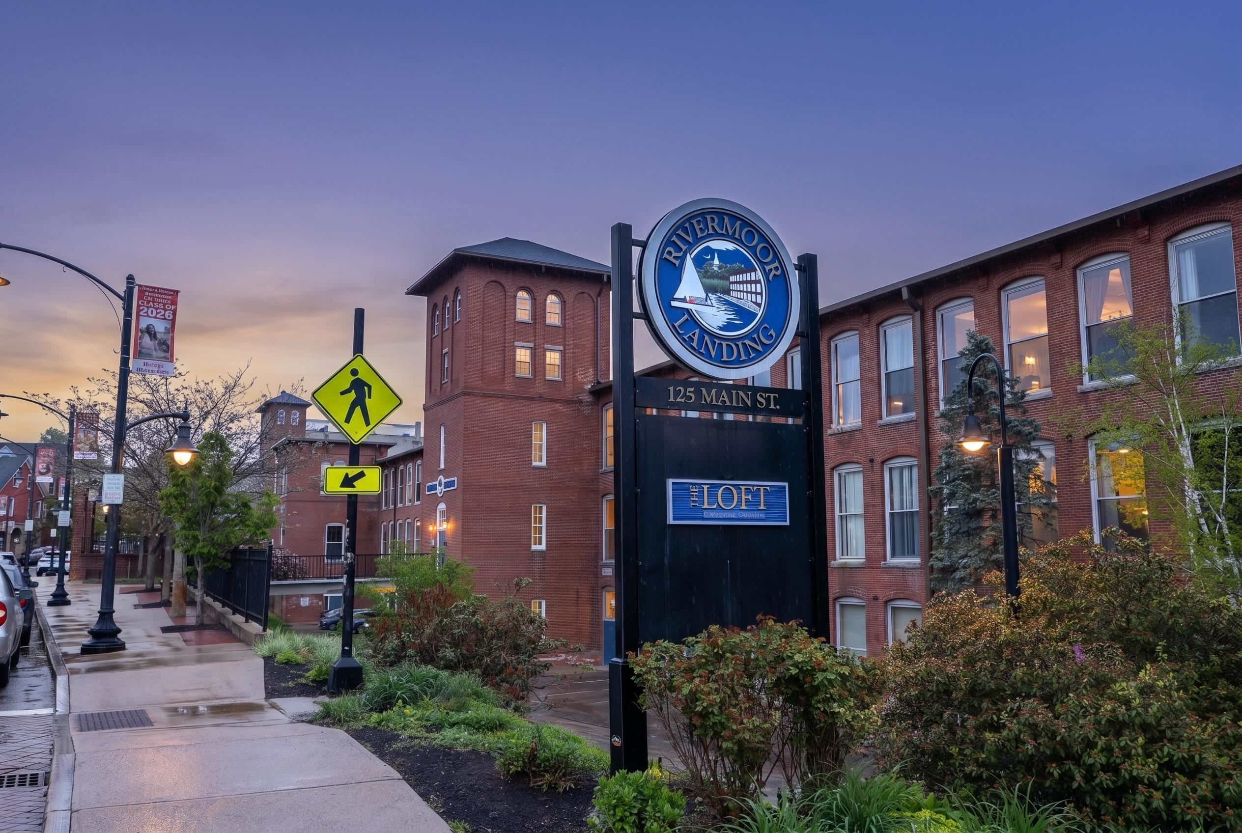 125 Main St, Newmarket, NH 03857