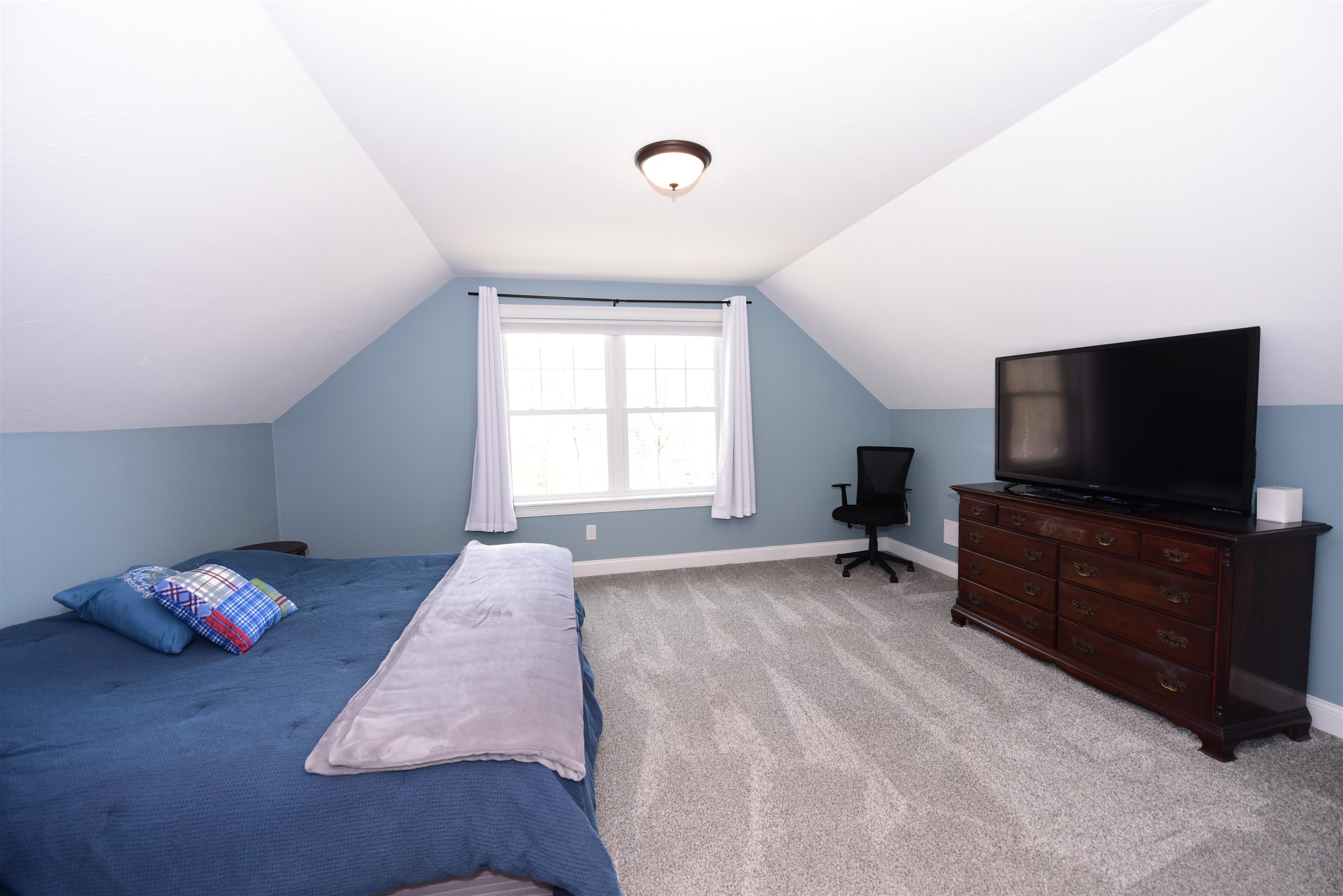 59 Eidelweiss Dr, Madison, NH 03849