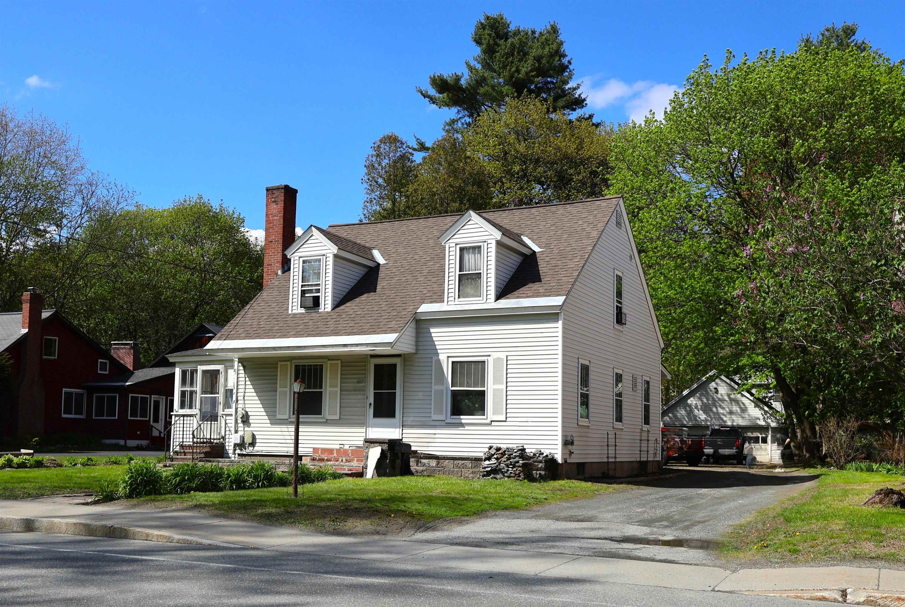 HARTFORD VT&nbsp;Home for sale $$299,900 | $314 per sq.ft.