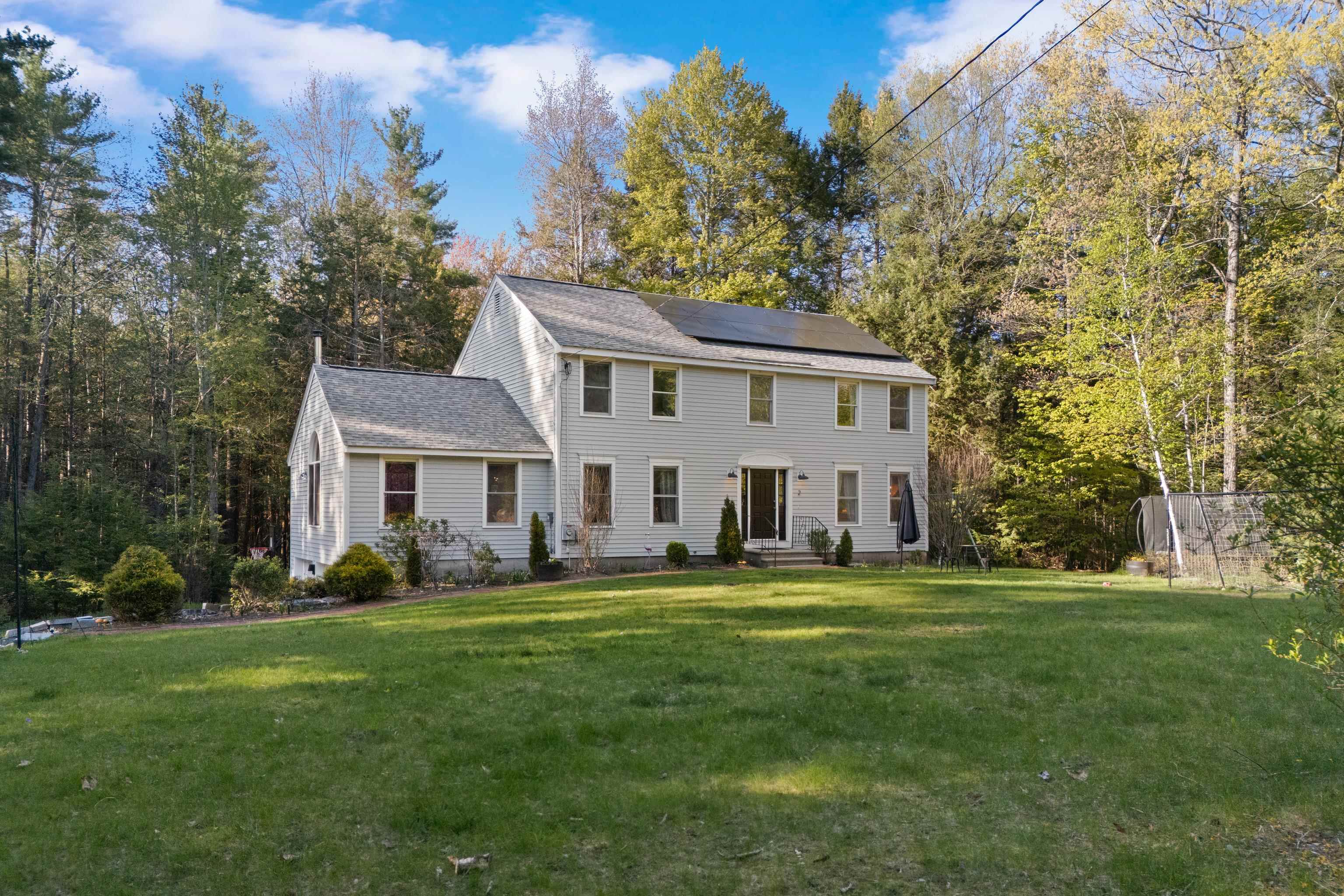 2 Wildwood Dr, Brookline, NH 03033